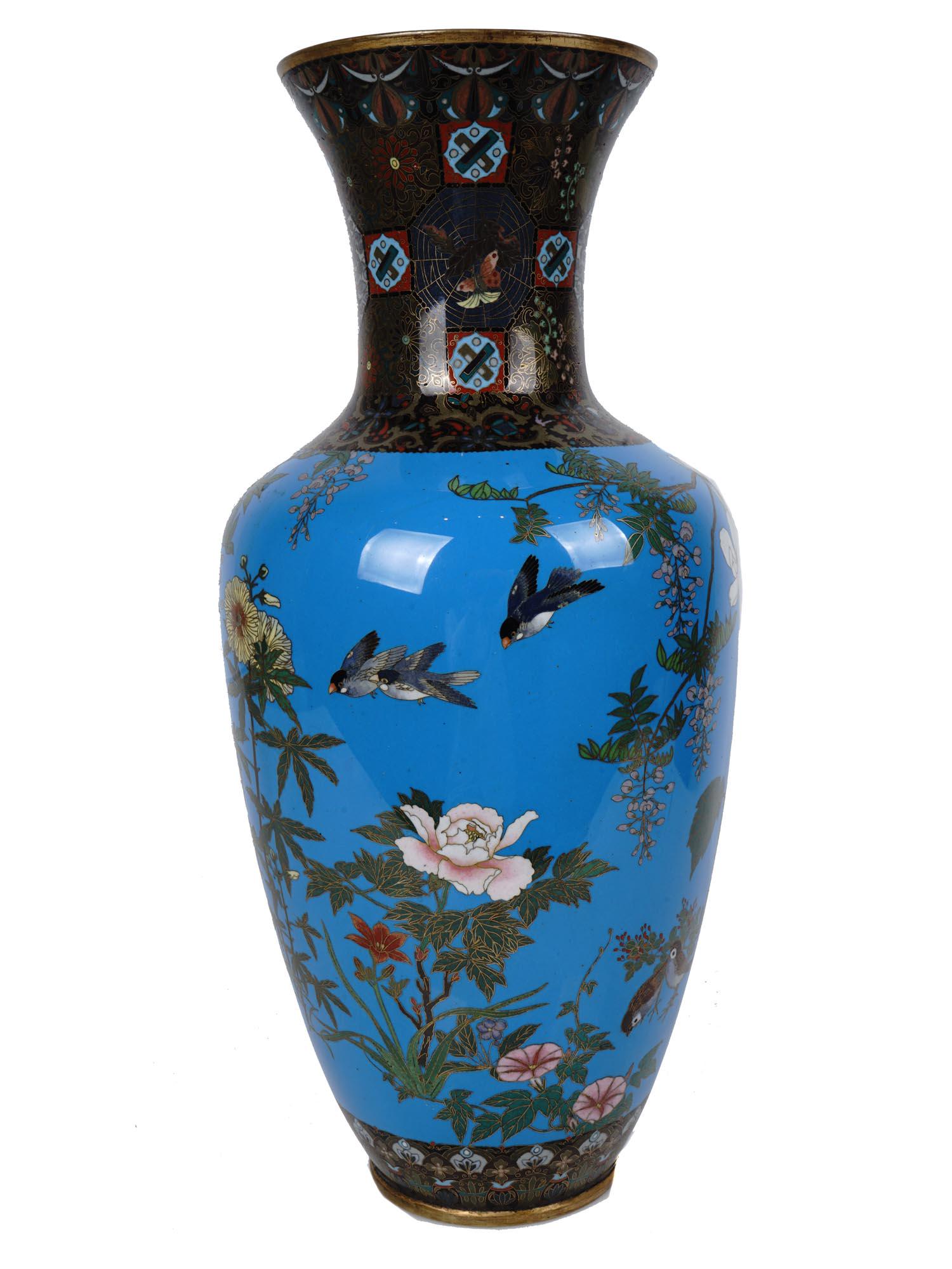 ANTIQUE JAPANESE MEIJI CLOISONNE GOLD INLAY VASE: A large antique Japanese vase from the Meiji period, 1868 to 1912. The baluster shaped vase is made of brass and decorated with yellow gold inlays and polychrome cloisonne enamel depicting a tradition