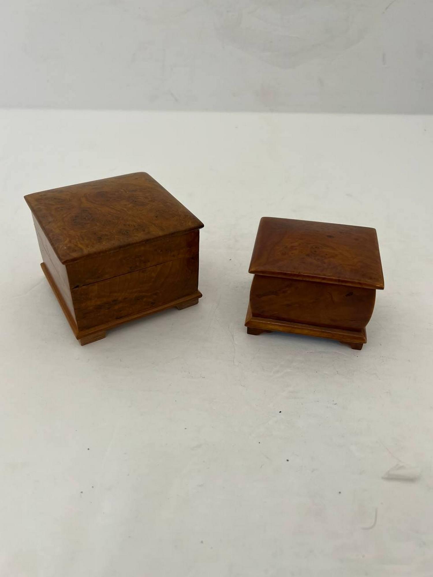 PAIR OF ANTIQUE RUSSIAN KARELIAN BIRCH WOOD BOXES (1 of 6)