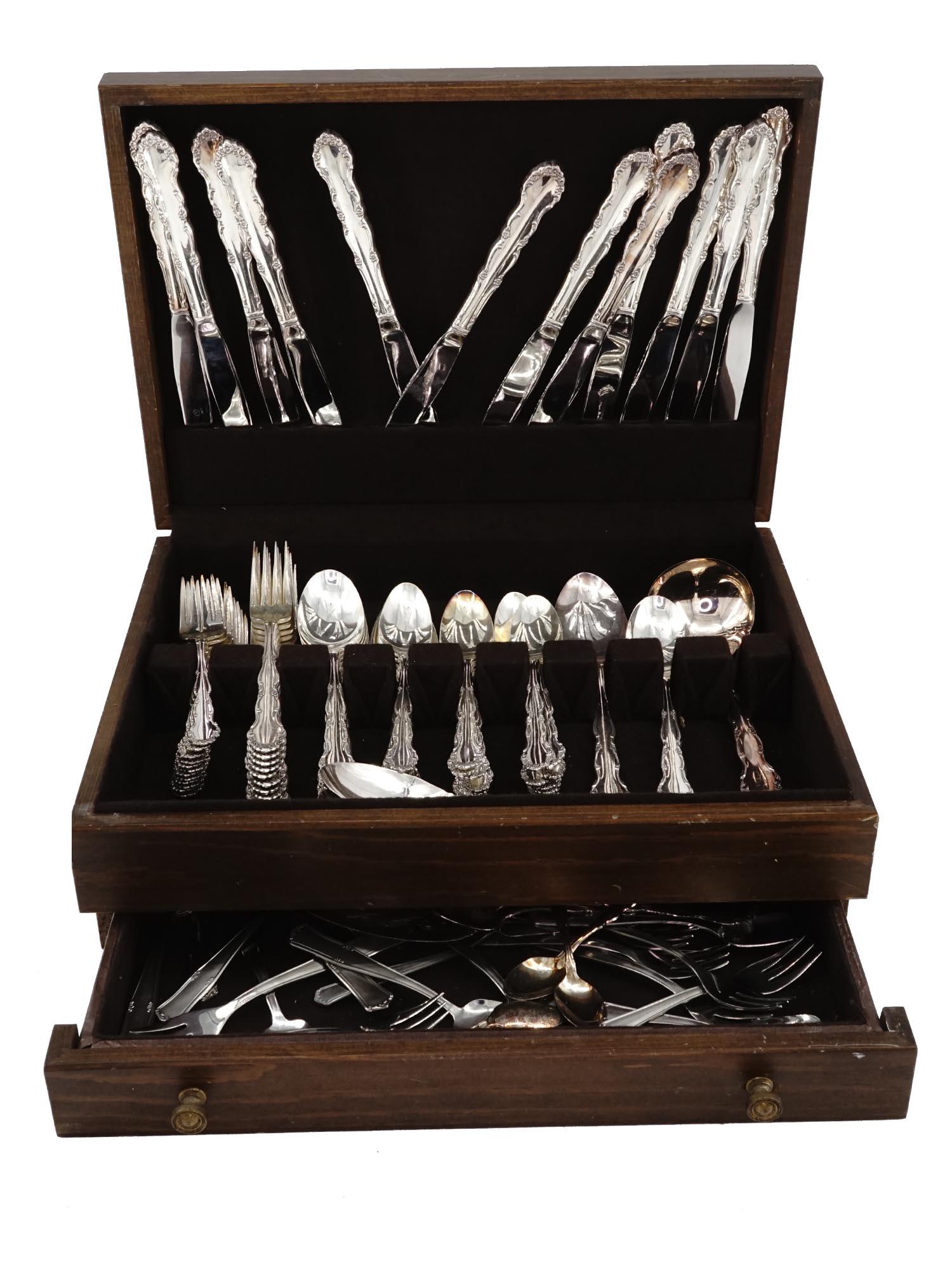 SILVERPLATE FLATWARE SET, ONEIDA LTD, MEPRA INOX (1 of 12)