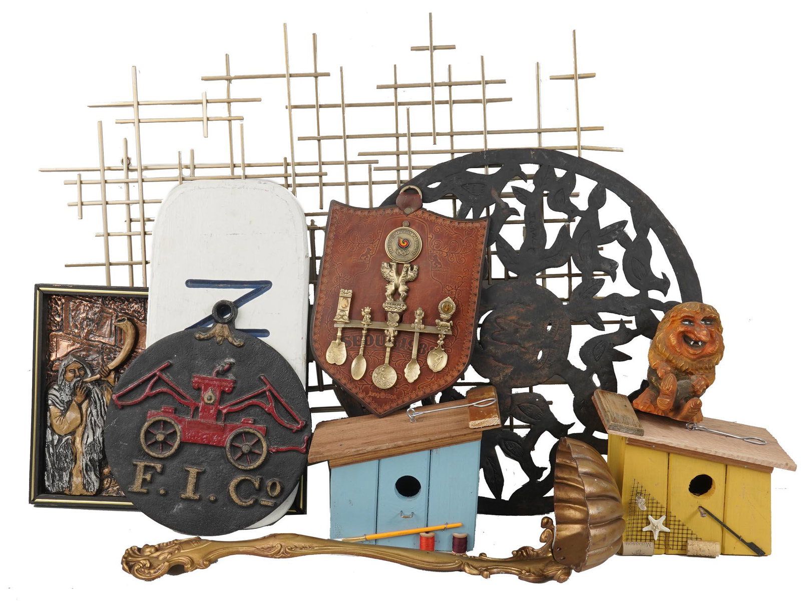 GROUP OF 10 OUTDOOR WALL HANGING HOME DECOR ITEMS: A collection of ten antique and vintage outdoor and indoor wall hanging decor items. The collection includes a round metal wall art adorned with birds and Sun motifs; a Norwegian Henning hand carved w