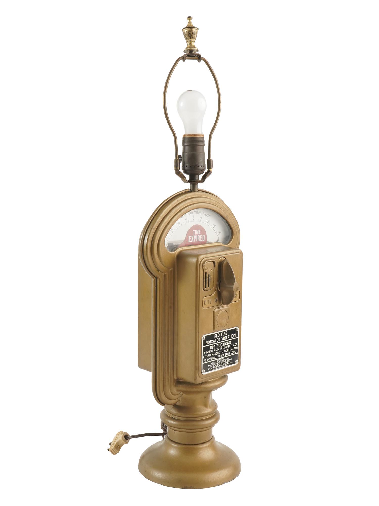 VINTAGE DUNCAN INDUSTRIES PARKING METER LAMP (1 of 12)