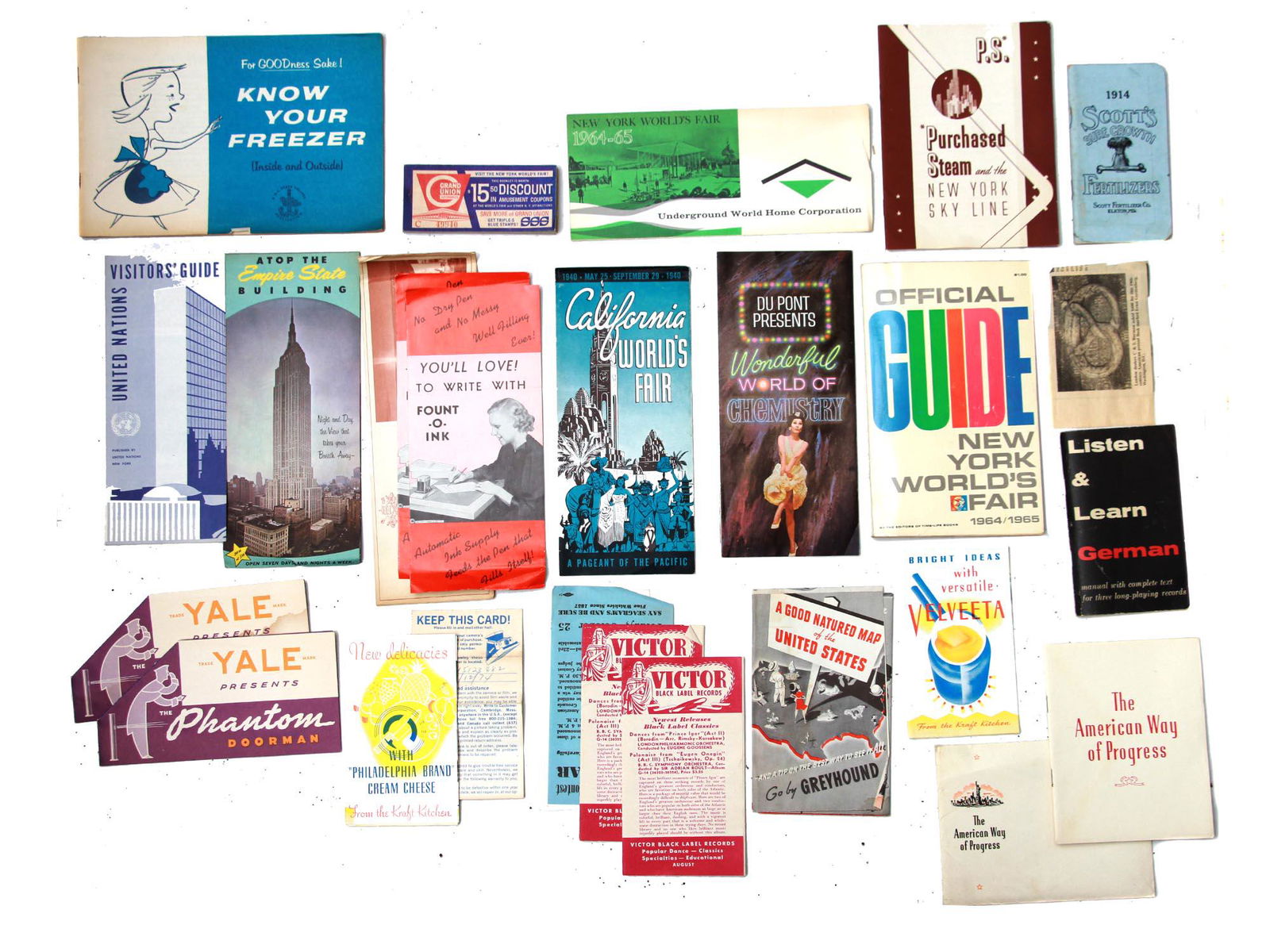 A SET OF VINTAGE AMERICAN FLYERS AND CERTIFICATES (1 of 8)