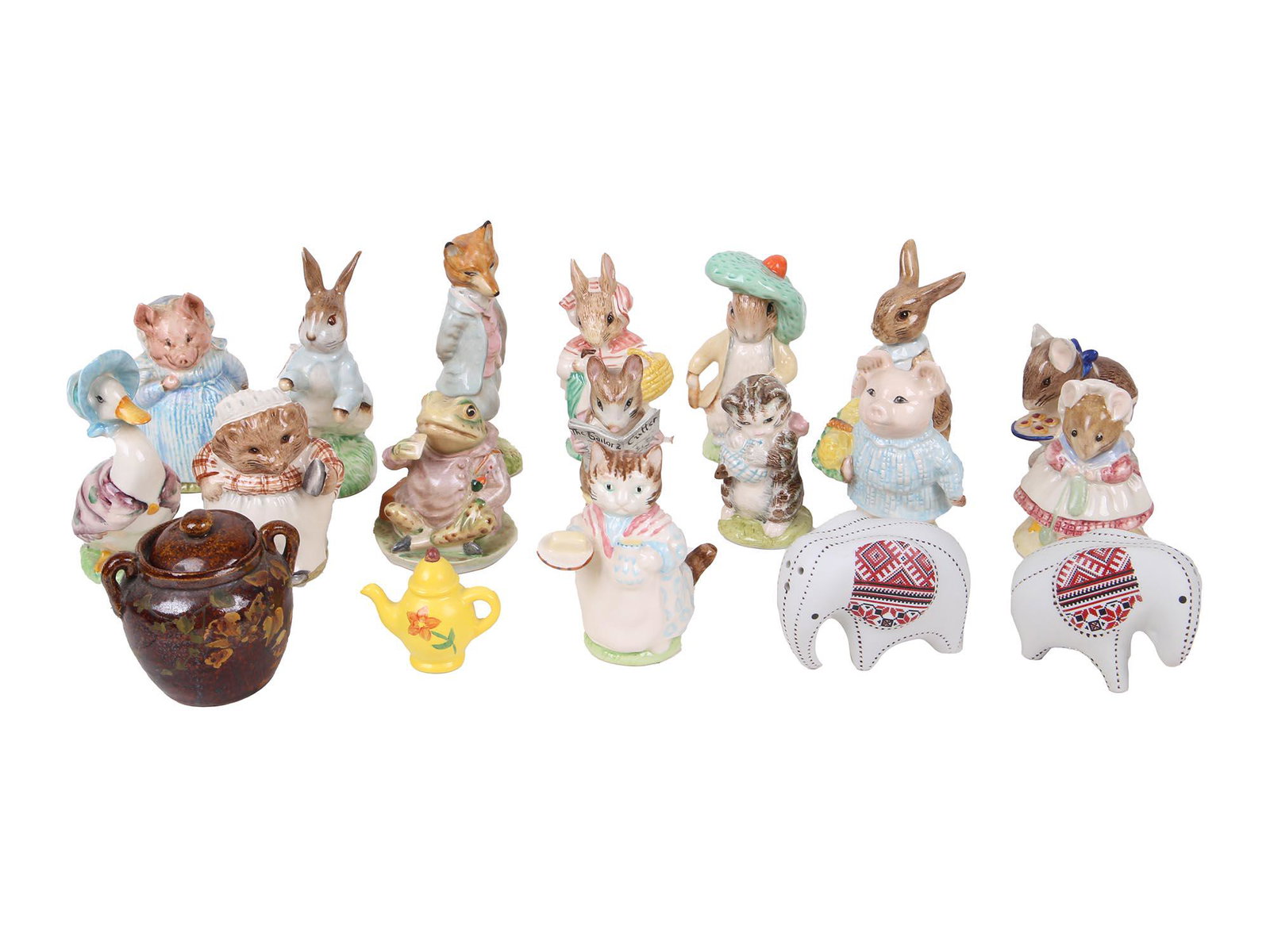 PORCELAIN FIGURINES ROYAL DOULTON, ROYAL ALBERT (1 of 12)