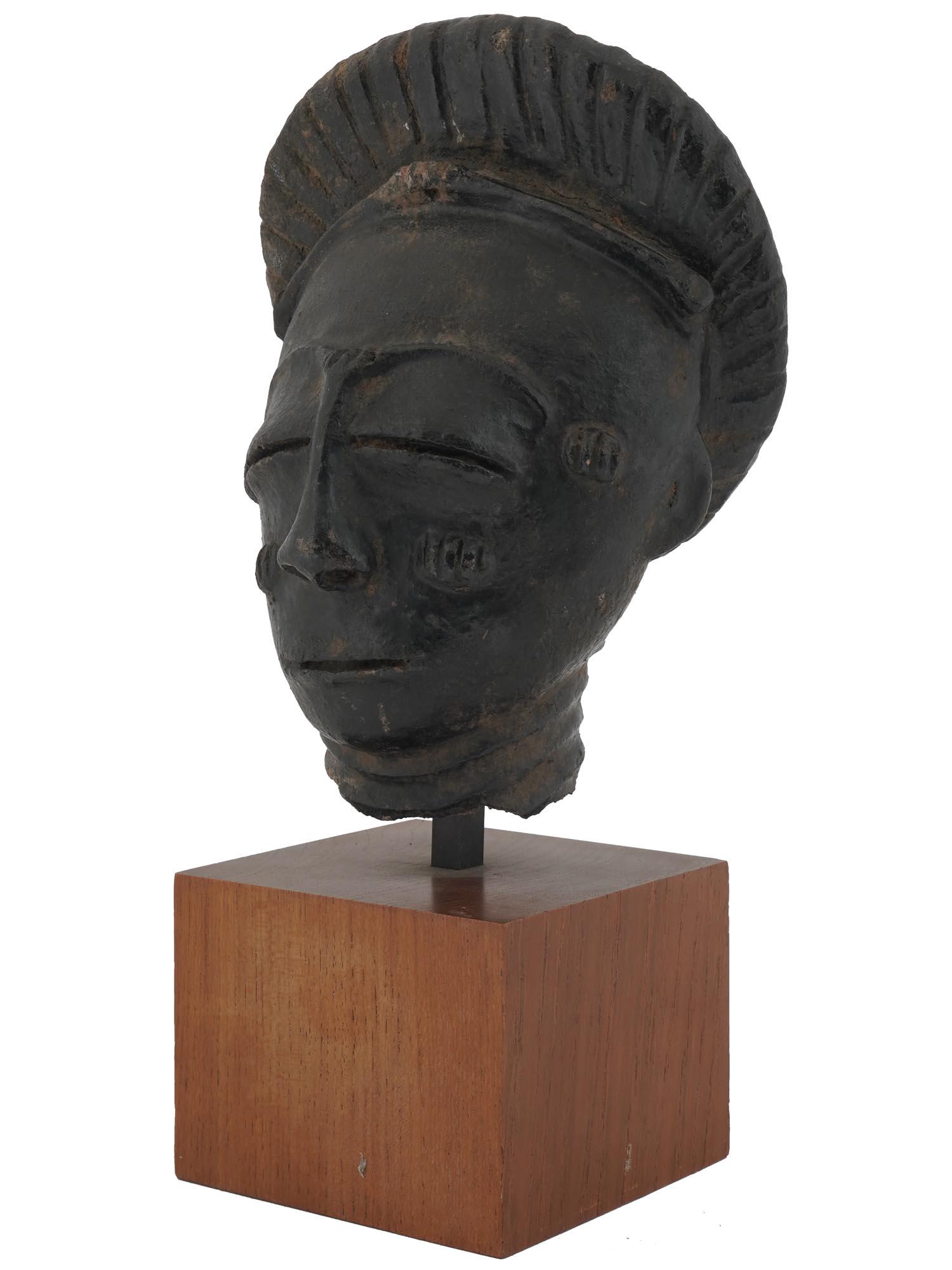 ANTIQUE 18TH CENT AFRICAN BRONZE HEAD SCULPTURE (1 of 7)