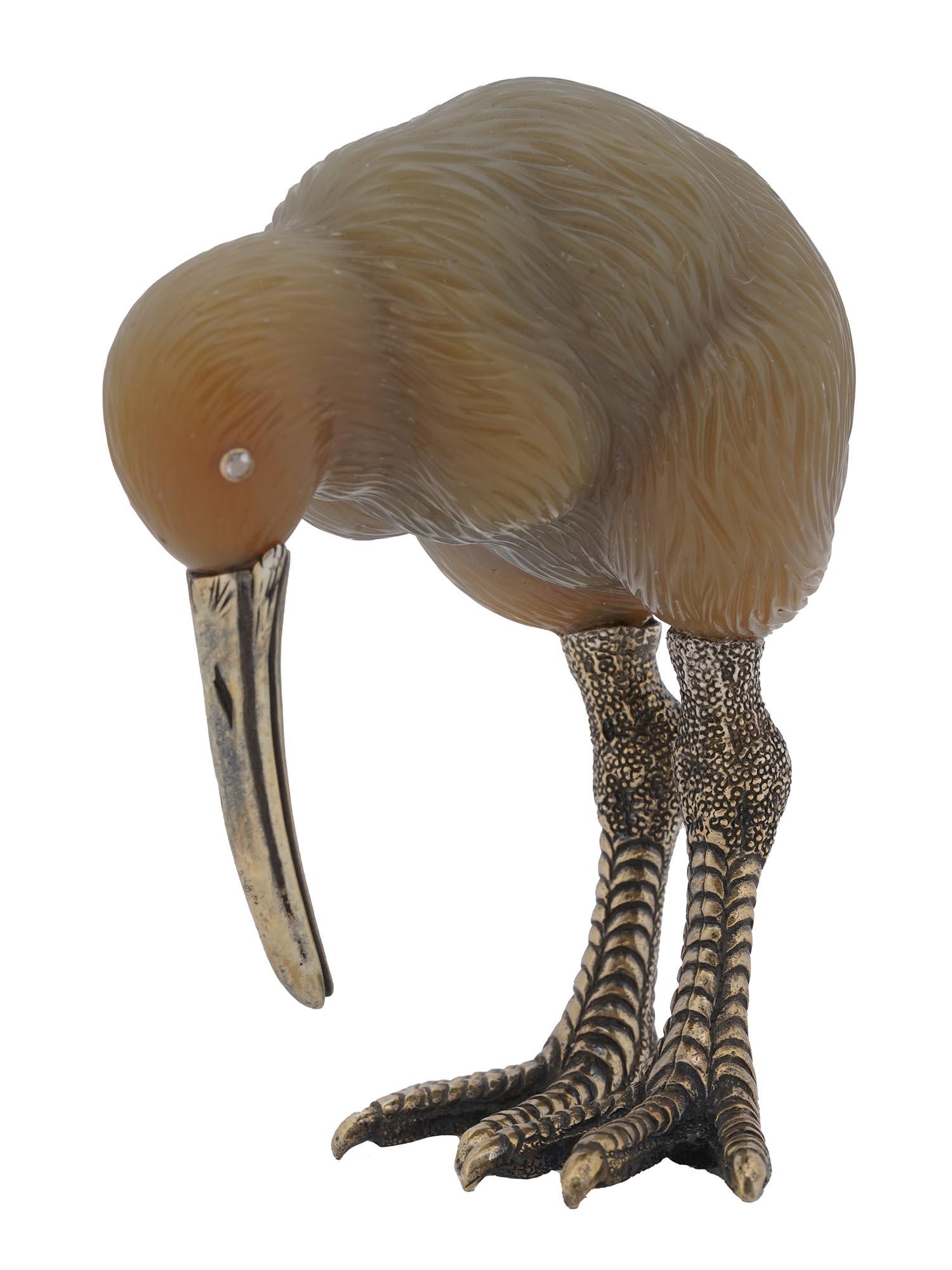 RUSSIAN CARVED AGATE AND GOLD KIWI BIRD FIGURINE (1 of 8)