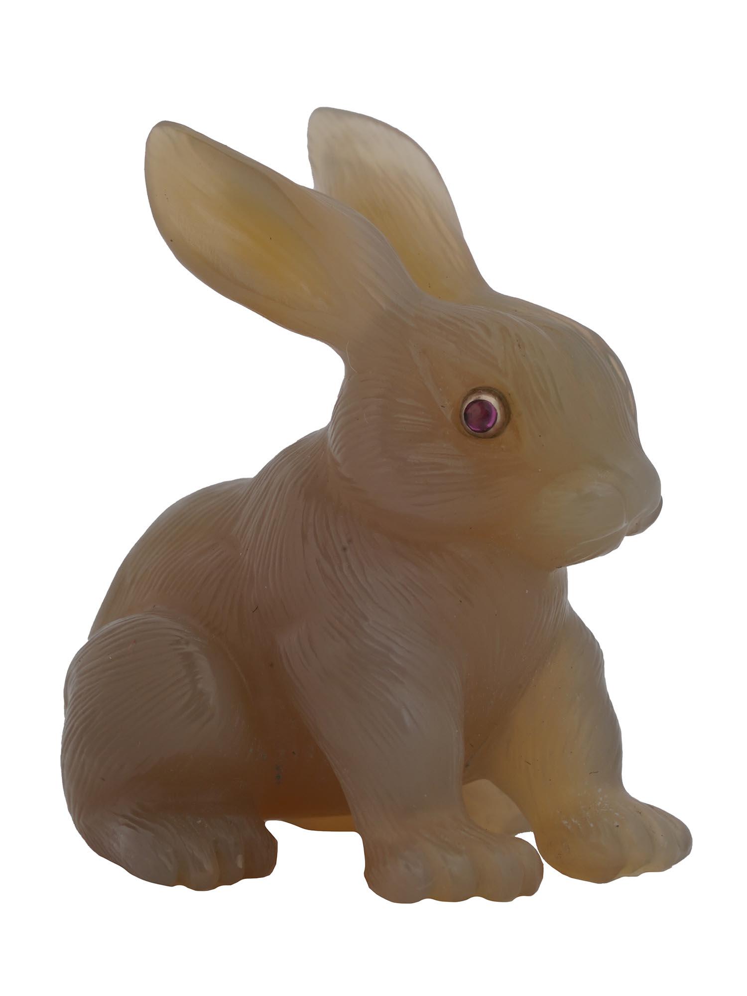 RUSSIAN CARVED AGATE RABBIT FIGURINE (1 of 7)