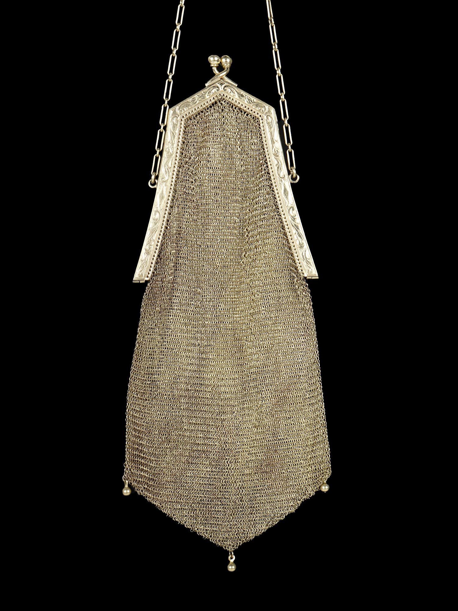 ANTIQUE WHITING AND DAVIS SILVER MESH PURSE (1 of 8)