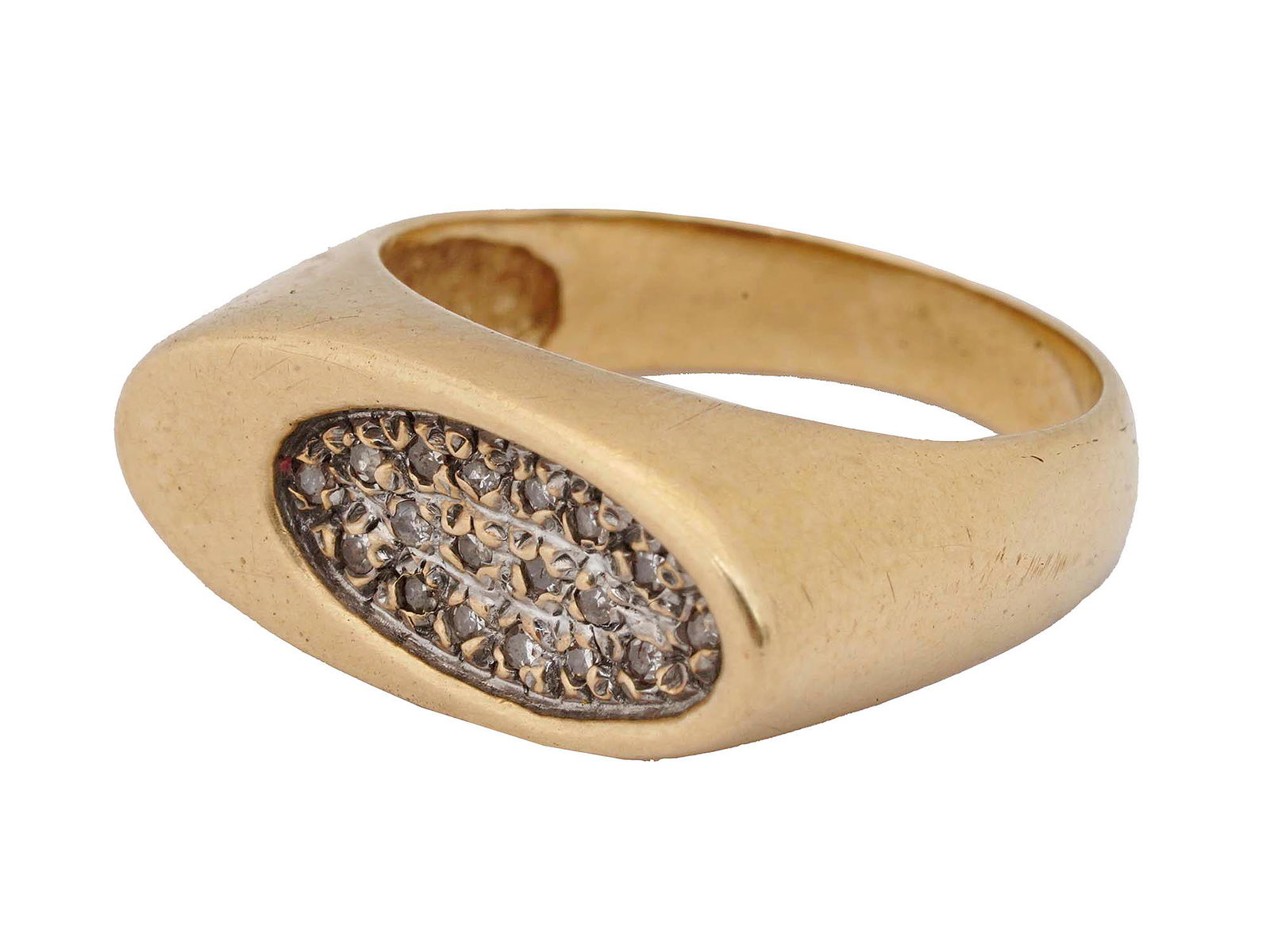 VINTAGE 14K YELLOW GOLD JEWELRY RING WITH DIAMONDS: Vintage 14K yellow gold jewelry ring. The ring is made in a seal design and encrusted with diamonds to the center. Marked with a standard Gold hallmark. Circa: 20th century. Weight 7.1 grams. Vintage