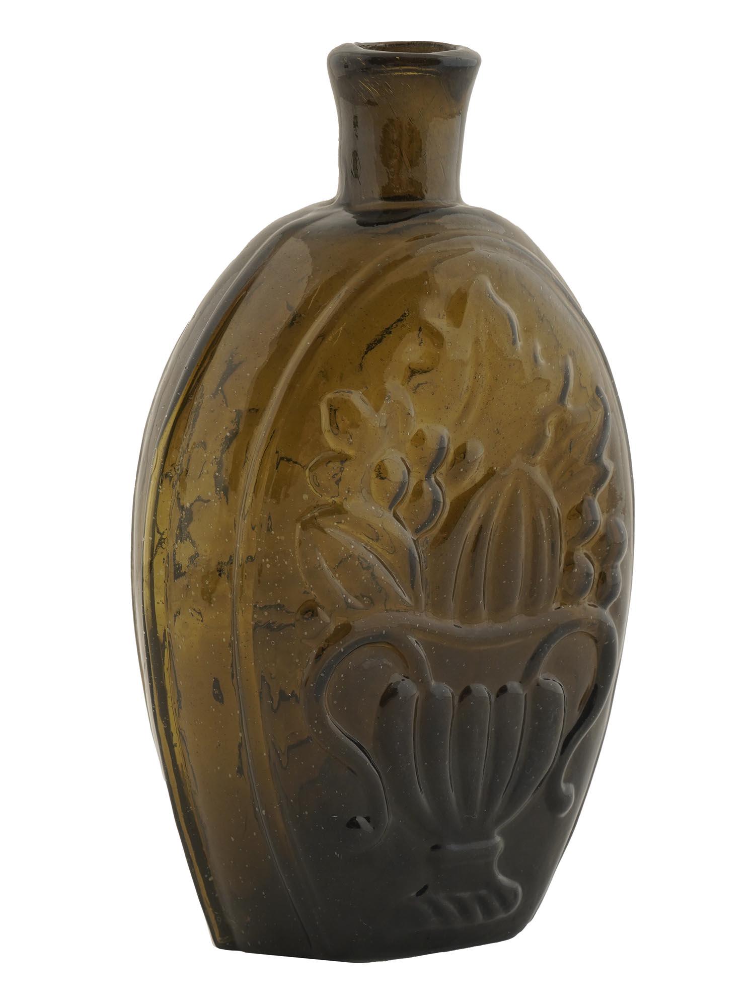 ANTIQUE AMERICAN FEDERAL AMBER BLOWN GLASS FLASK (1 of 5)