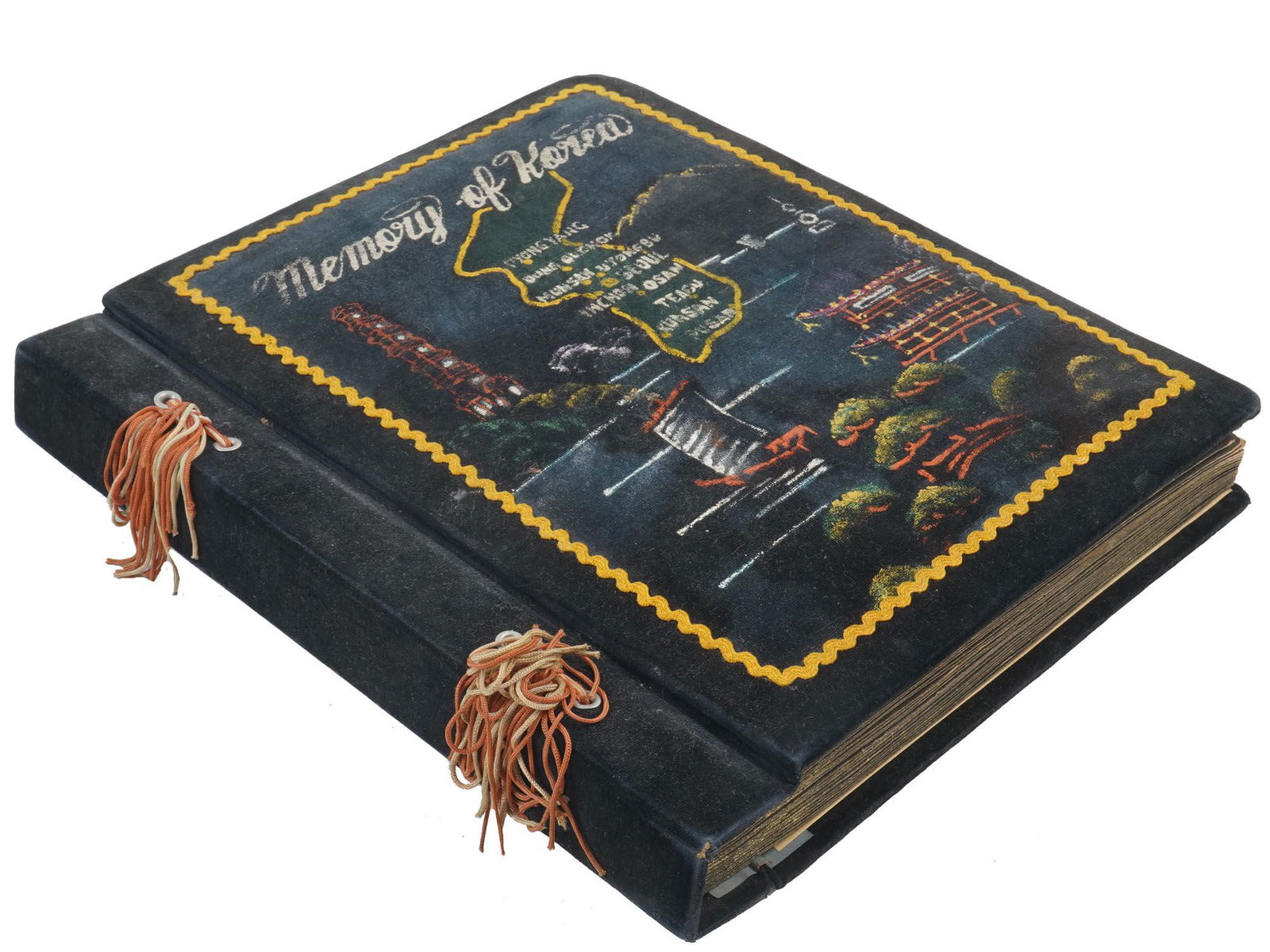 UNIQUE MEMORY KOREA WAR BOOK WITH PHOTOS AND DOCS (1 of 9)