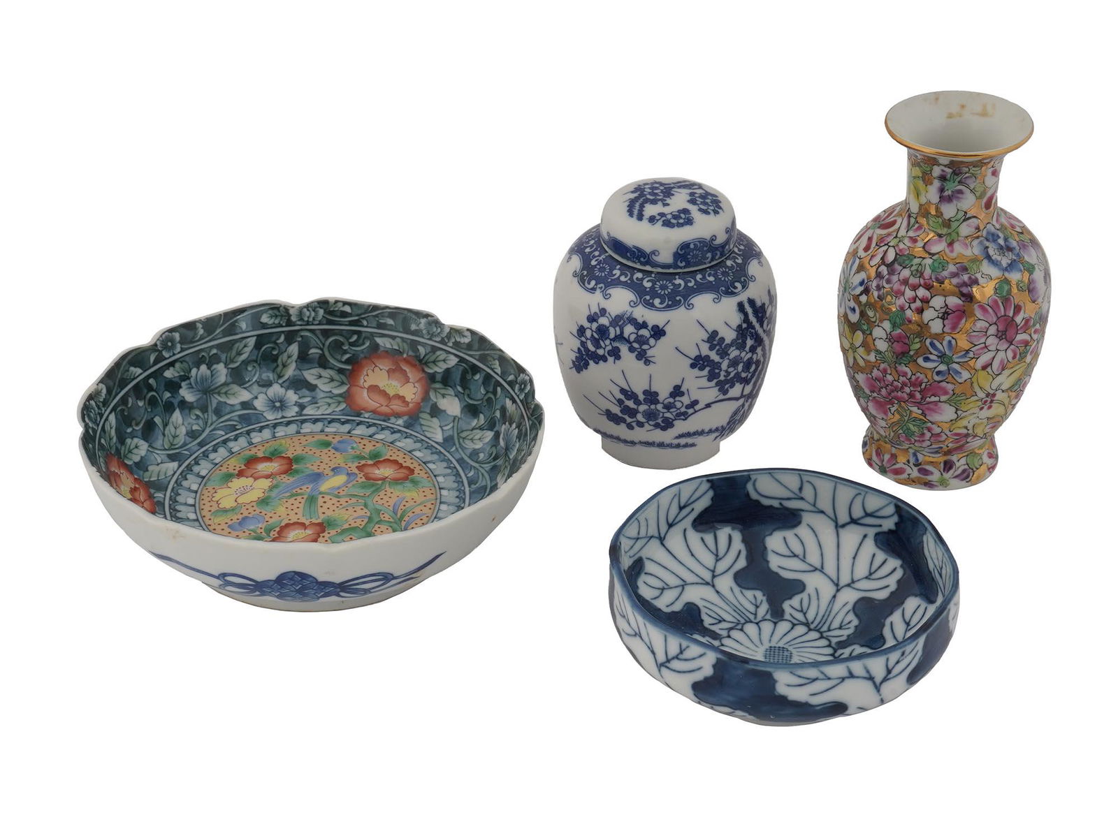 COLLECTION OF CHINESE PORCELAIN VASES BOWLS JAR: A collection of vintage Asian Chinese porcelain table wares. The collection includes a footed blue and white bowl, the exterior and interior are adorned with a foliage pattern; a small hand painted bu