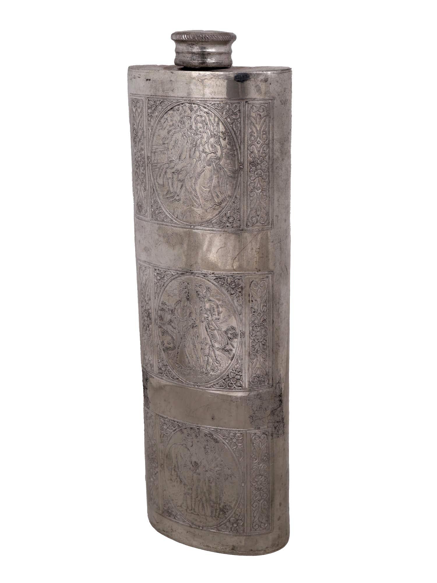 VINTAGE ENGLISH SHEFFIELD PEWTER WHISKY FLASK (1 of 9)