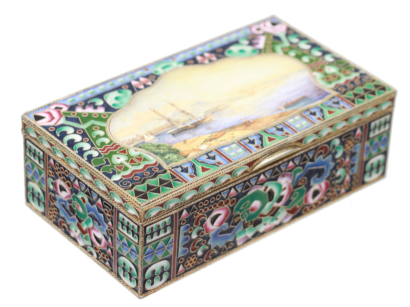 A LARGE RUSSIAN SILVER AND ENAMEL CASKET BOX (1 of 8)