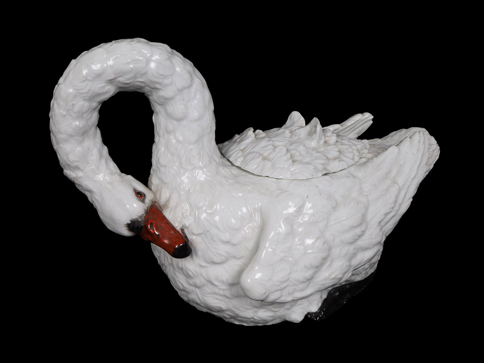 ANTIQUE MEISSEN PORCELAIN SWAN TUREEN, 18-19TH C.: A fine quality rare Meissen hand painted tureen modeled in the form of a swan, dated from the late 18th to early 19th century. Complete with an original lid. Bears a blue makers mark to the underside.