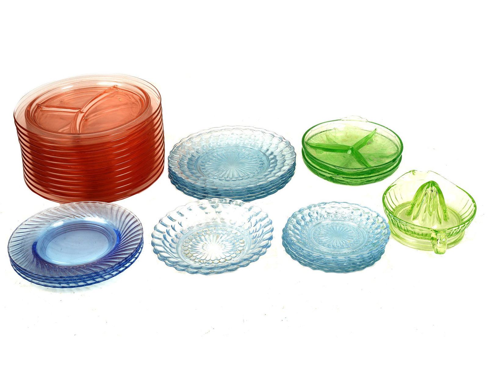 A LARGE LOT OF RETRO VINTAGE GLASSWARE (1 of 8)