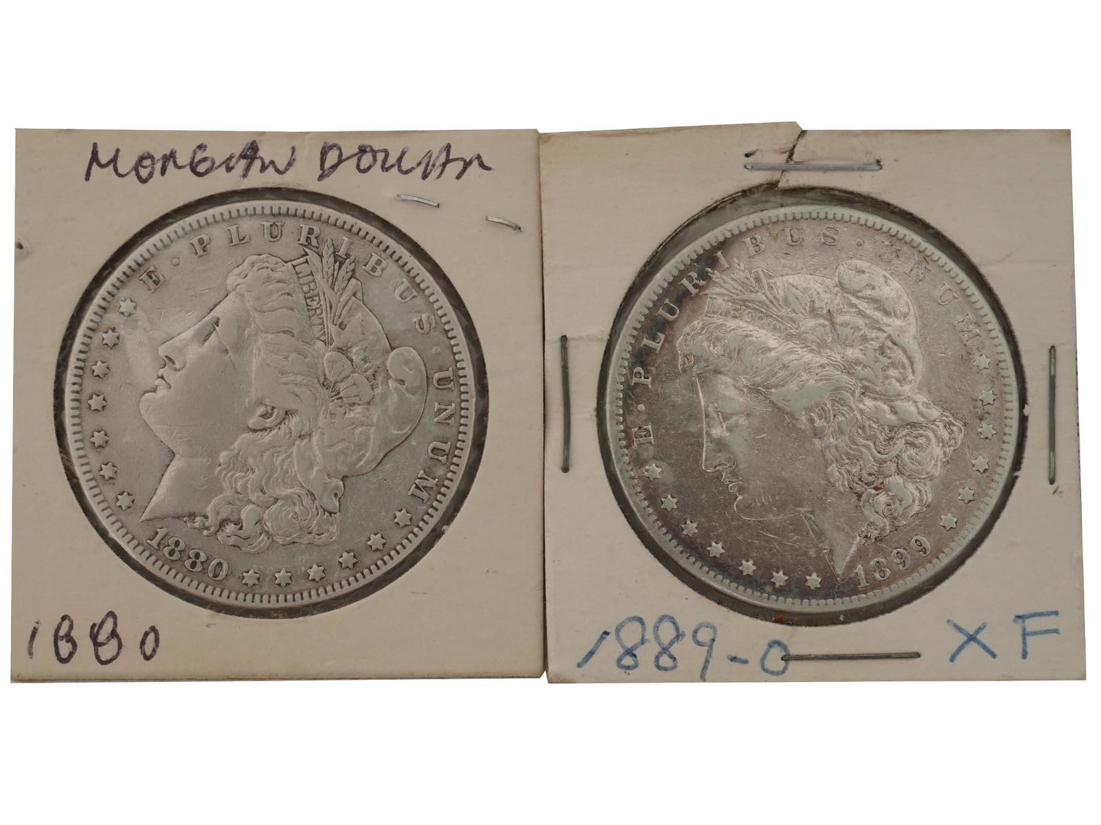 ANTIQUE AMERICAN MORGAN DOLLAR SILVER COINS (1 of 2)