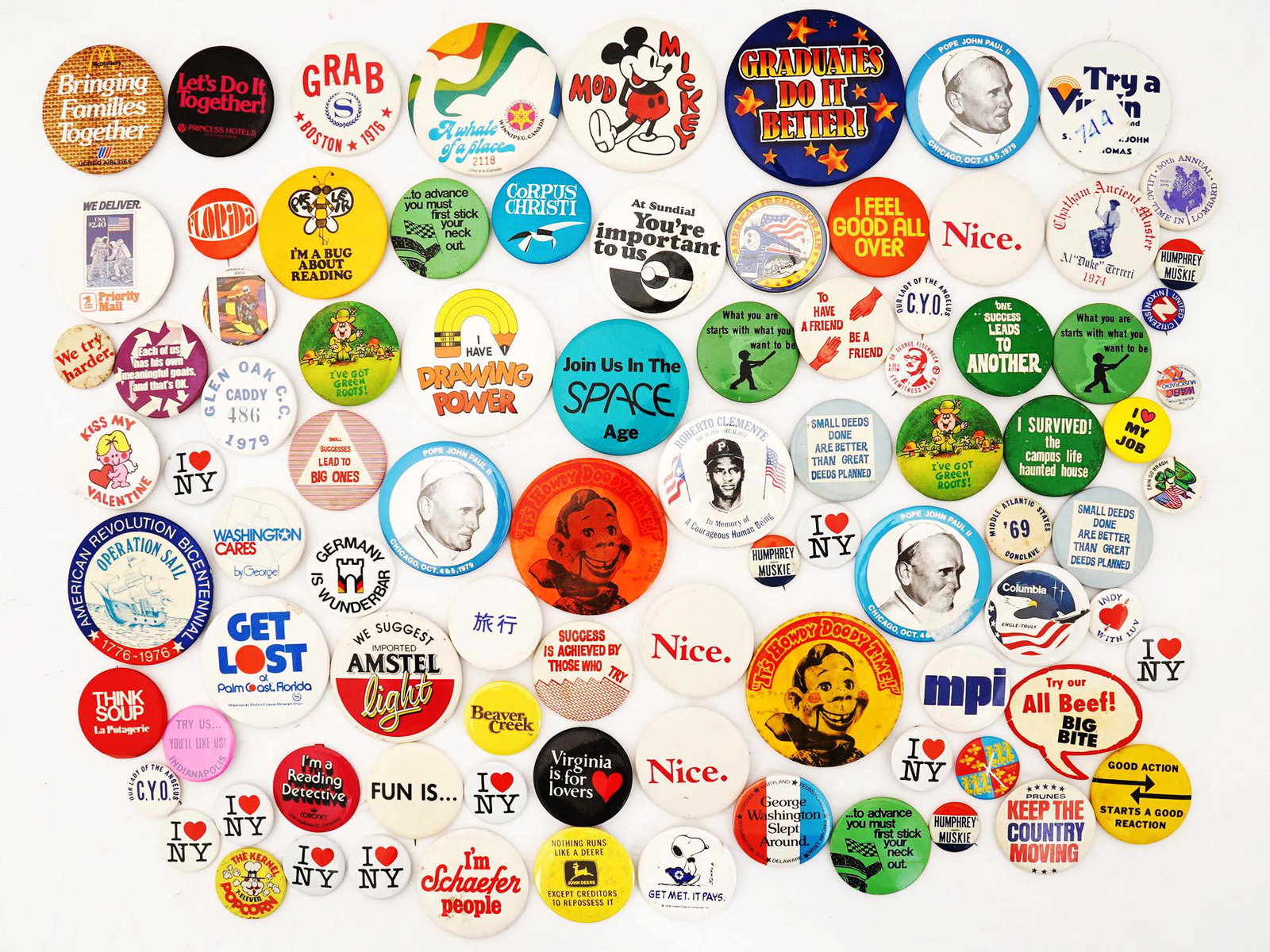 LOT OF VINTAGE BUTTON PINS I LOVE NY MICKEY MOUSE (1 of 4)