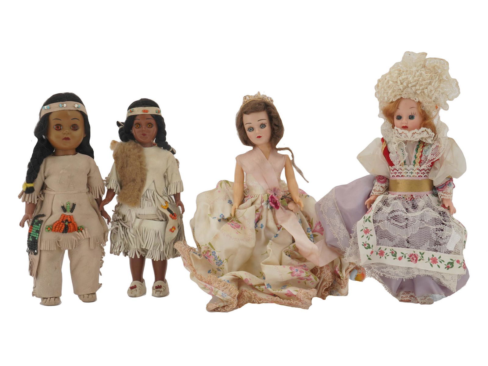 VINTAGE NATIVE AMERICAN AND EUROPEAN DOLLS (1 of 11)
