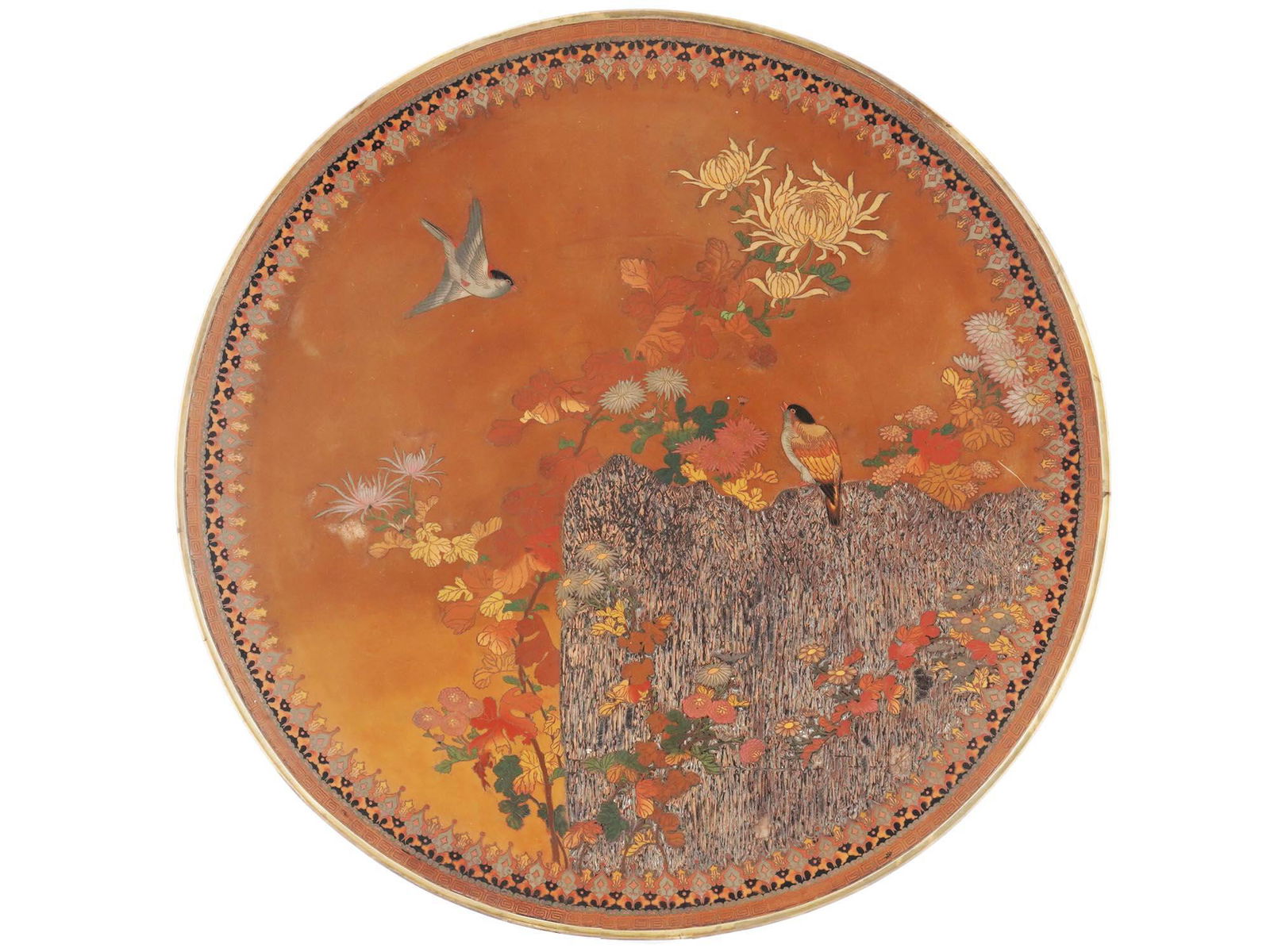 LARGE JAPANESE LACQUERED AND ENAMEL CHARGER PLATE (1 of 2)