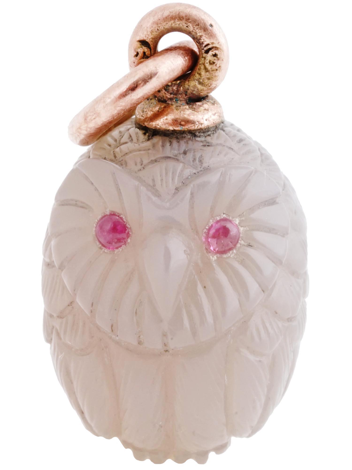 RUSSIAN 14K GOLD CARVED HONEY AGATE OWL PENDANT (1 of 3)
