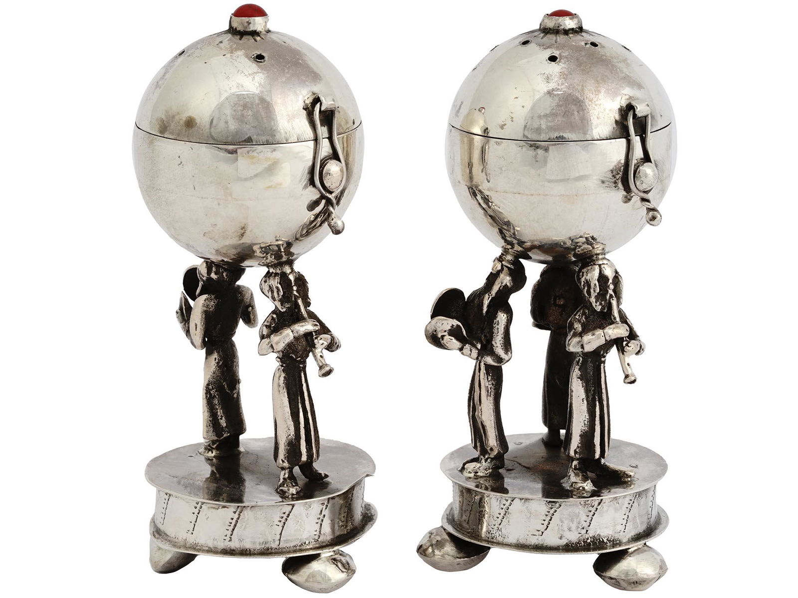 RUSSIAN JUDAICA SILVER SALT AND PEPPER SHAKERS (1 of 6)