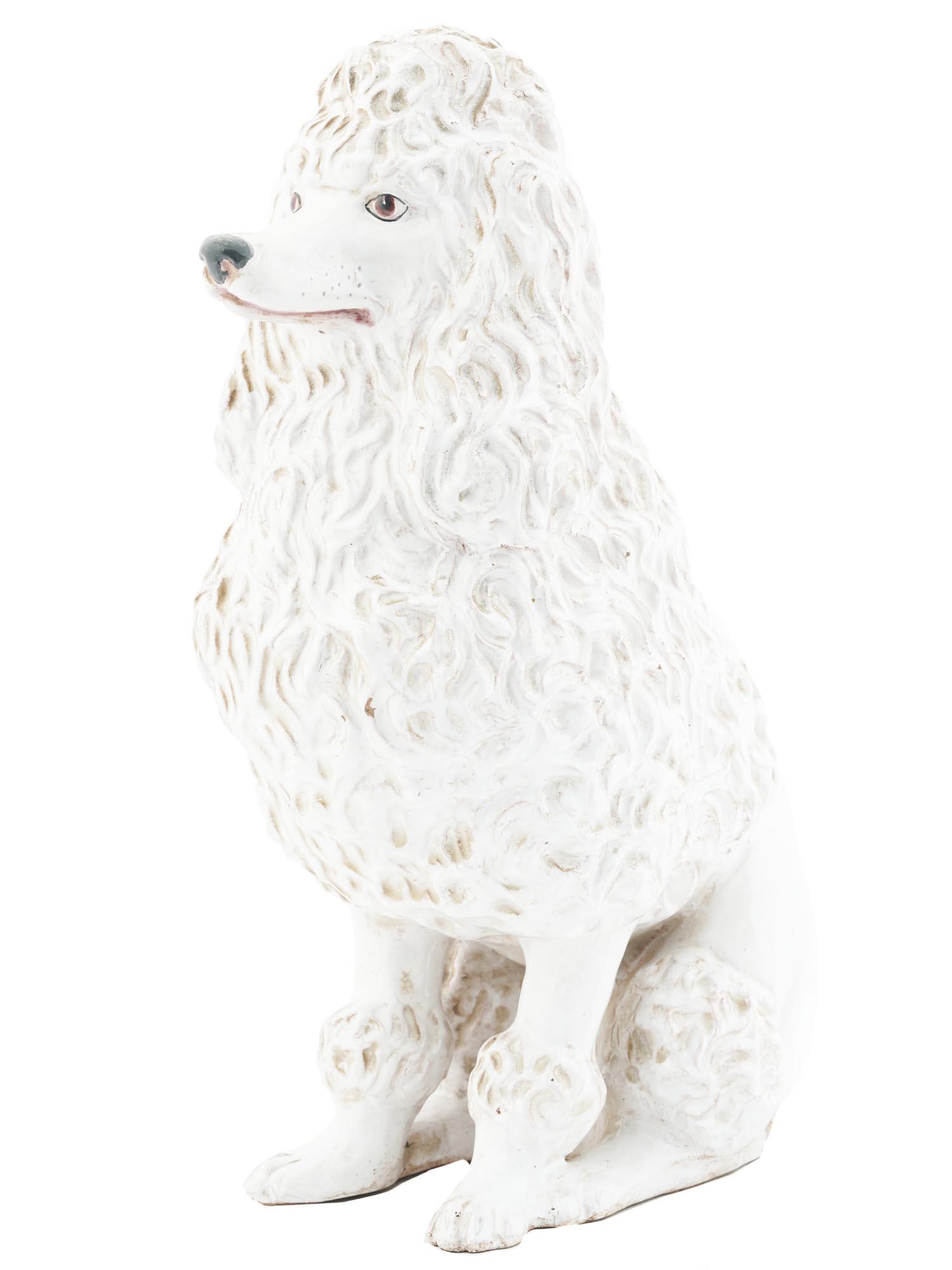 VINTAGE ITALIAN CERAMIC FIGURINE OF A POODLE (1 of 3)