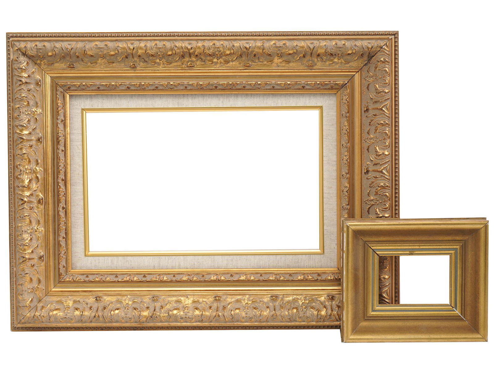 CLASSIC ANTIQUE AND VINTAGE WOODEN PICTURE FRAMES (1 of 5)