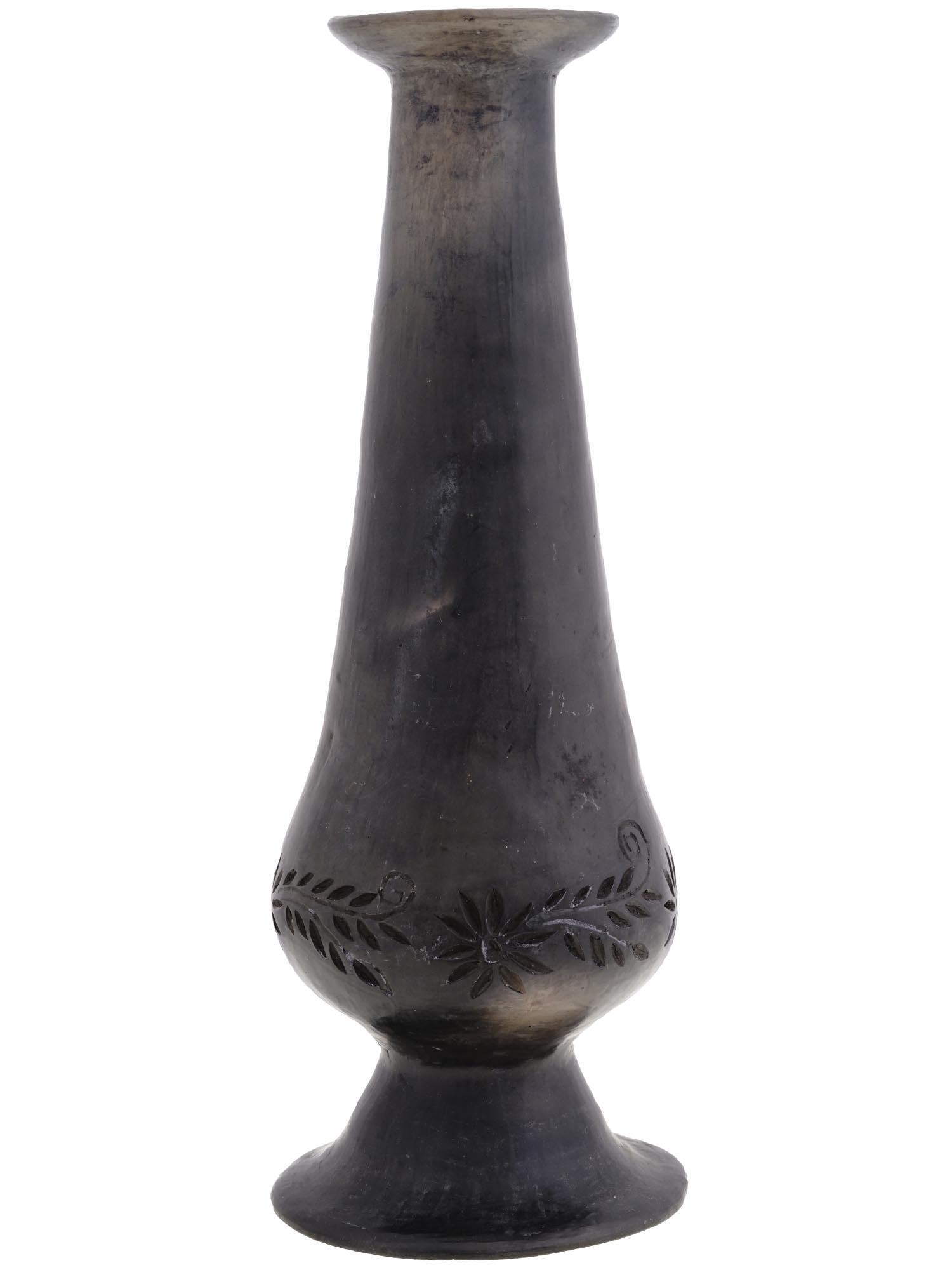 MID CENT DONA ROSA BARRO NEGRO ART POTTERY VASE (1 of 6)
