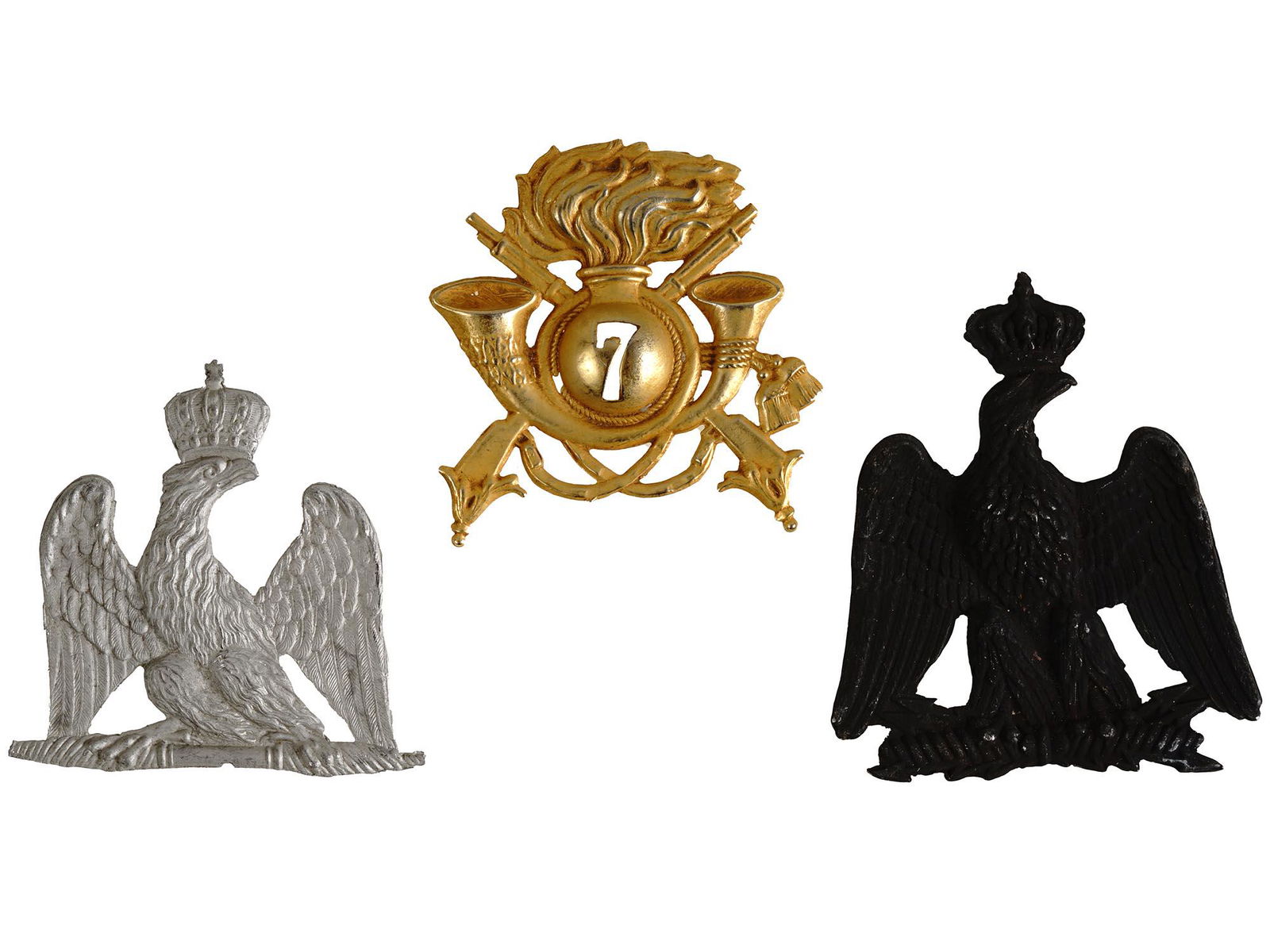 ITALIAN BERSAGLIERE AND FRENCH MILITARY INSIGNIA (1 of 5)