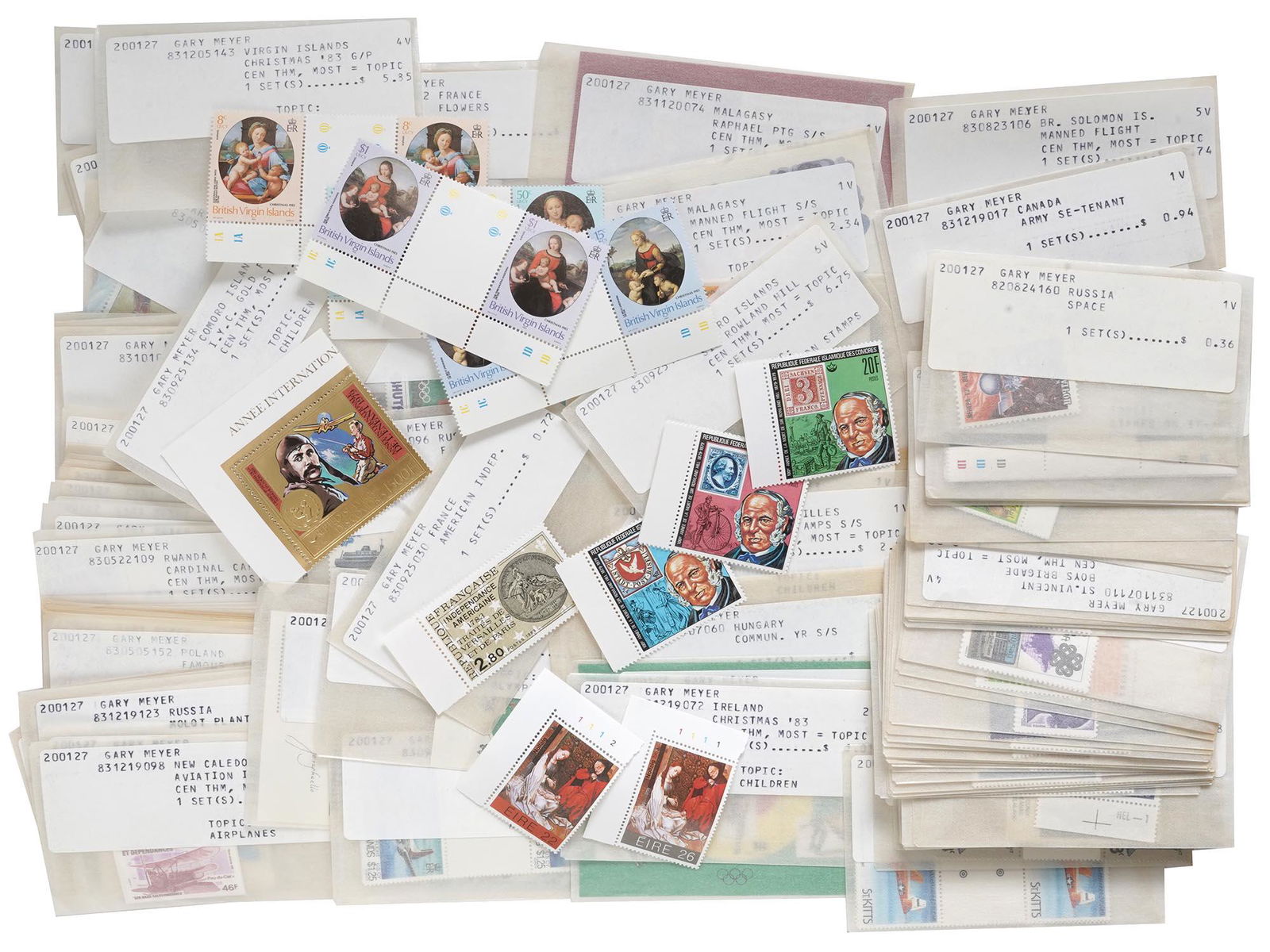 VINTAGE INTERNATIONAL POSTAGE STAMP COLLECTION (1 of 6)