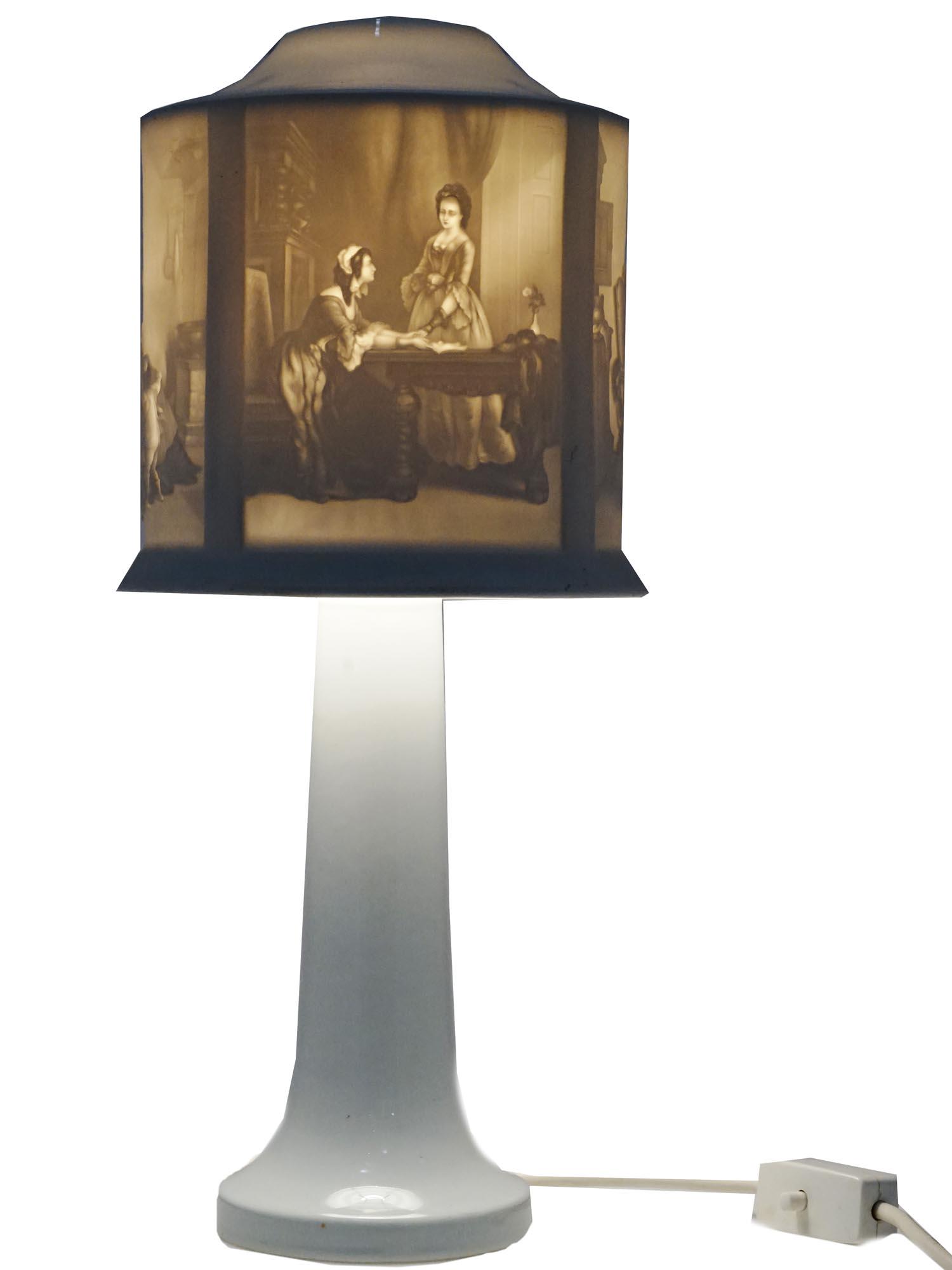 RARE GERMAN LITHOPHANE TRANSLUCENT PORCELAIN LAMP (1 of 11)