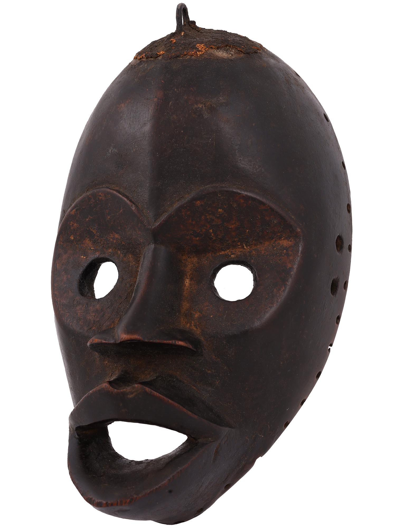 ANTIQUE AFRICAN CARVED WOOD MANDE TRIBAL DAN MASK (1 of 5)