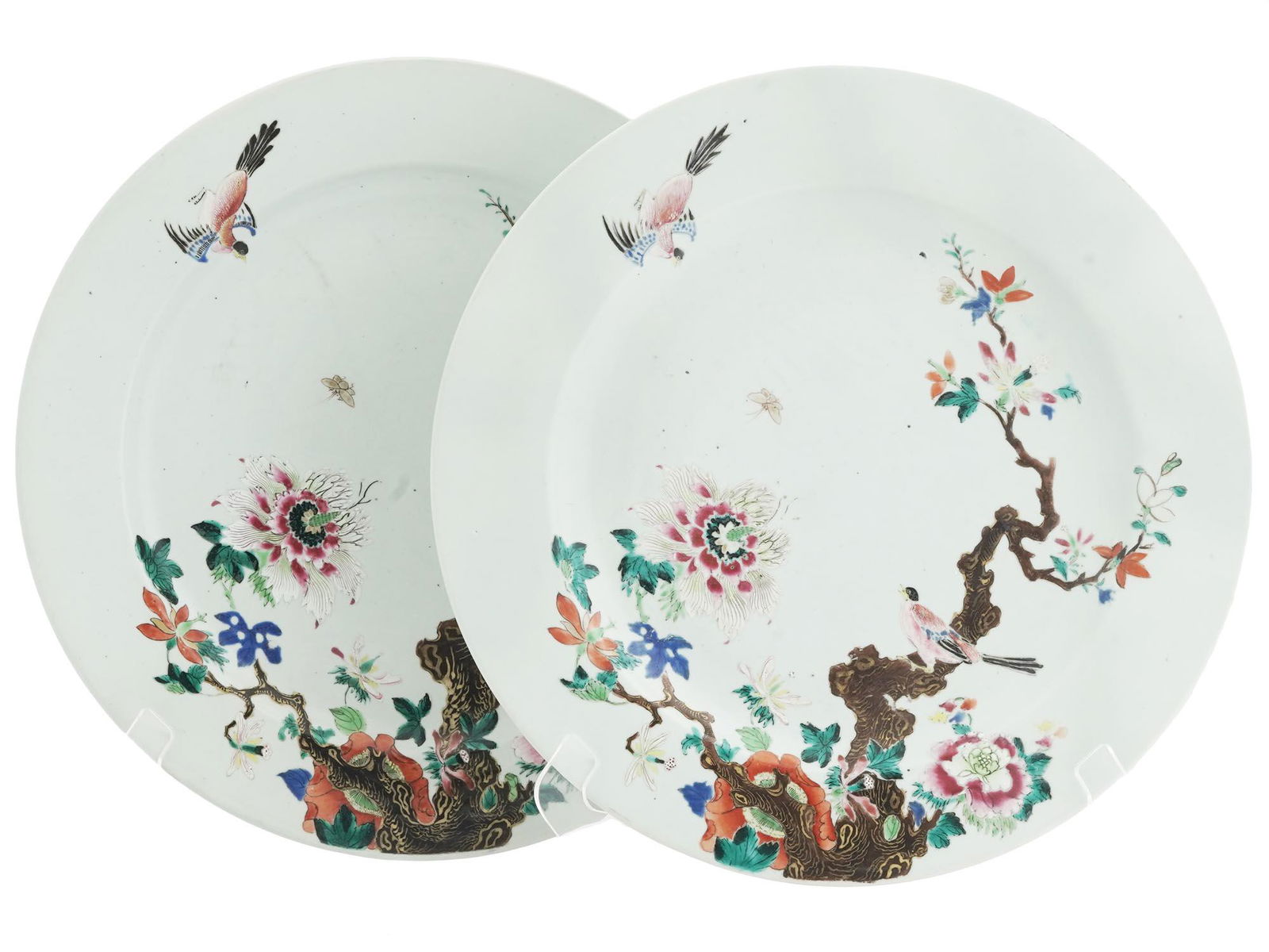 CHINESE EXPORT PORCELAIN FAMILLE VERTE CHARGERS (1 of 5)