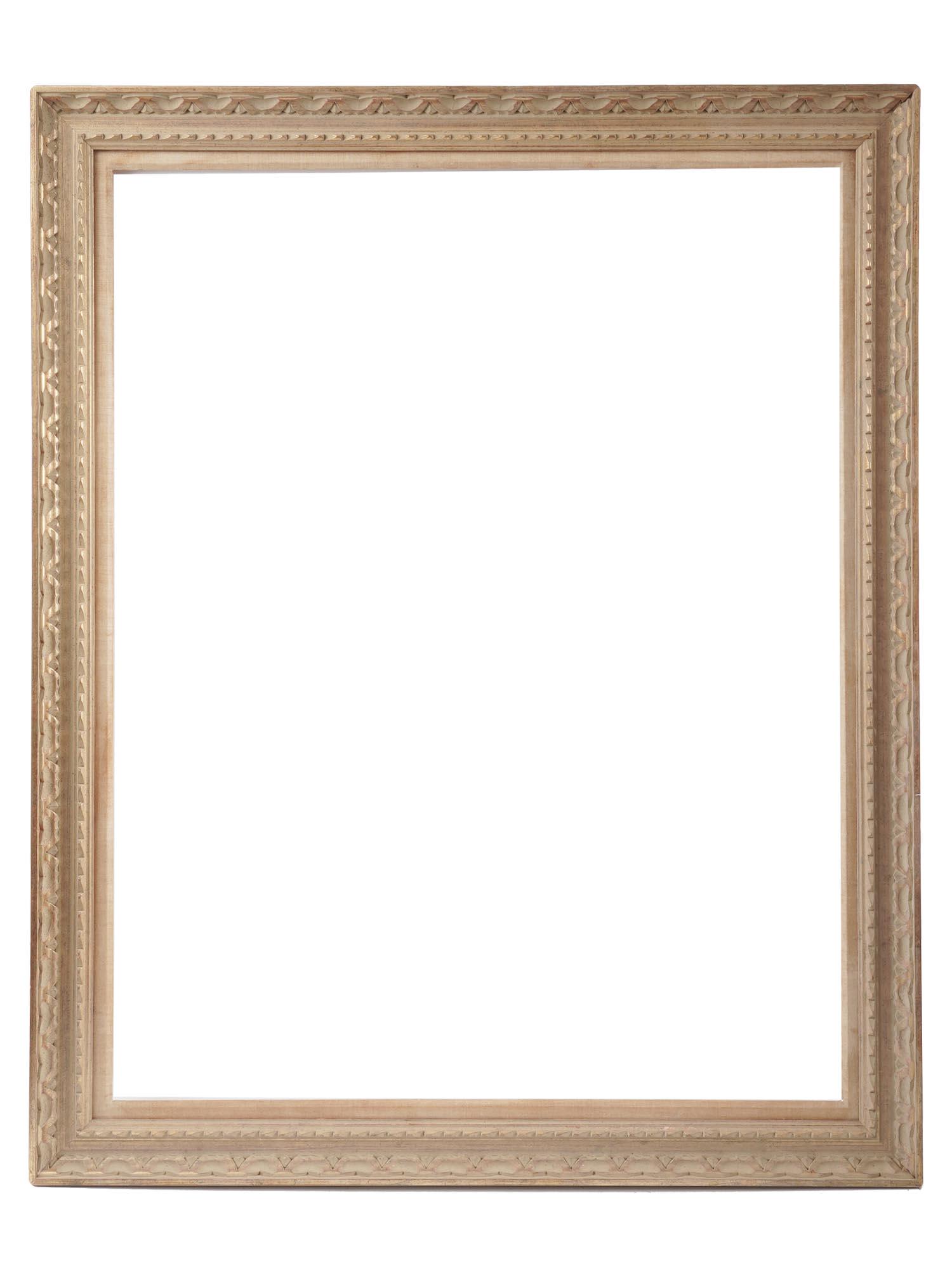 VINTAGE GILT ORNATE WOODEN PICTURE FRAME (1 of 4)