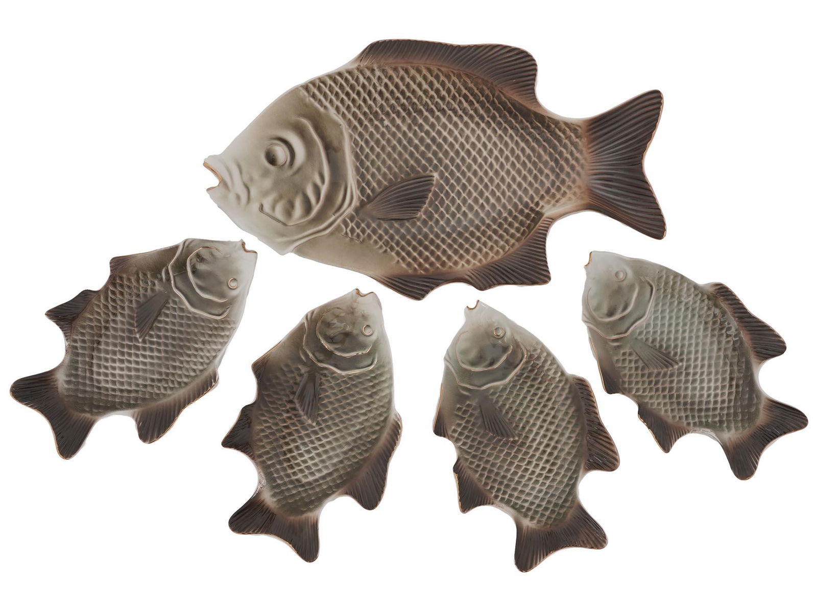 VINTAGE ROMANIAN PORCELAIN FISH TRAY AND PLATES (1 of 4)