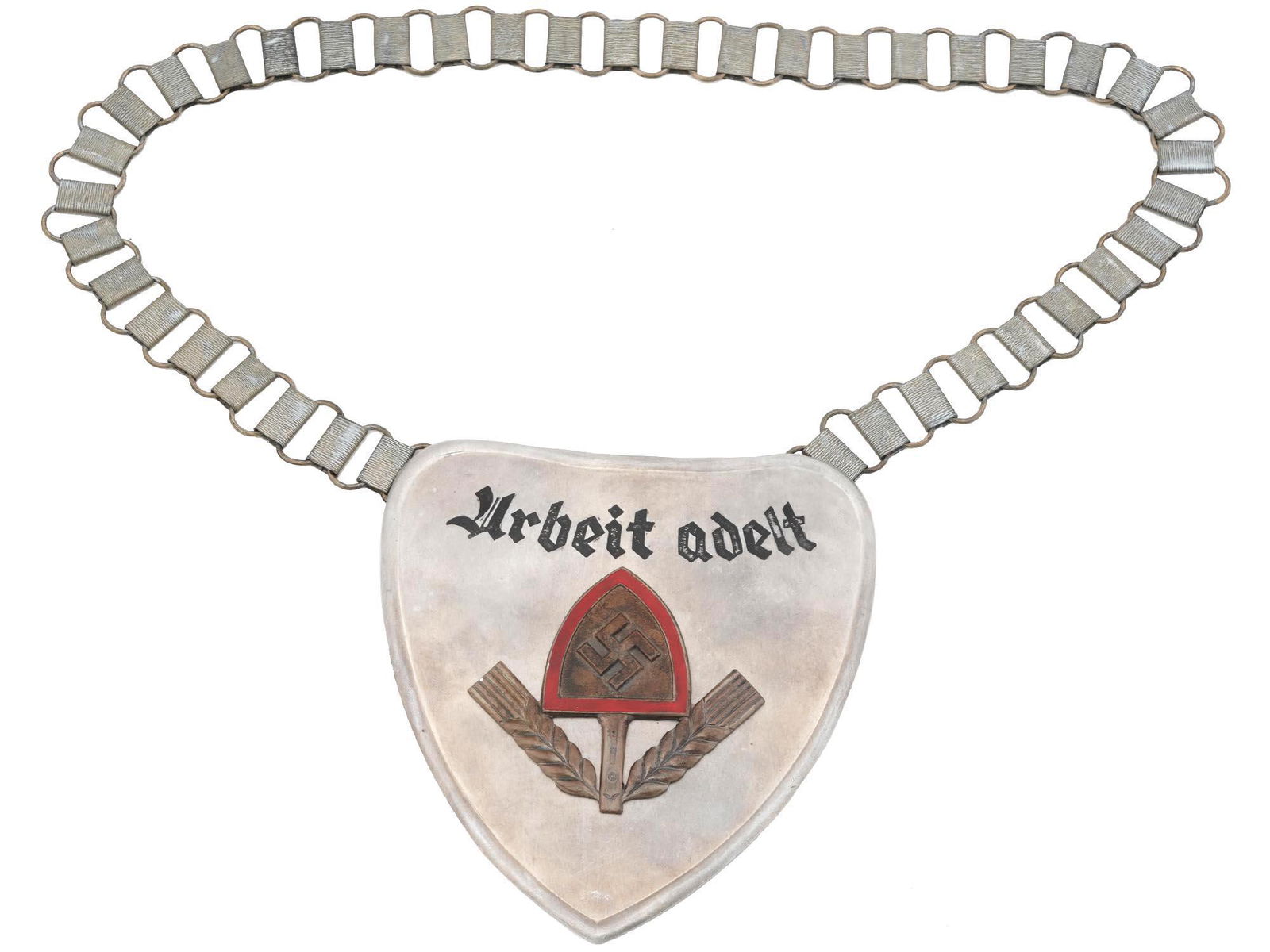 WWII GERMAN REICH LABOUR SERVICE OFFICERS GORGET: A WWII Nazi German Reich Labour Service officers gorget with a chain. The obverse features a RAD enameled insignia with the lettering Arbeit adelt to top. With a cloth backing and two hooks to the bac
