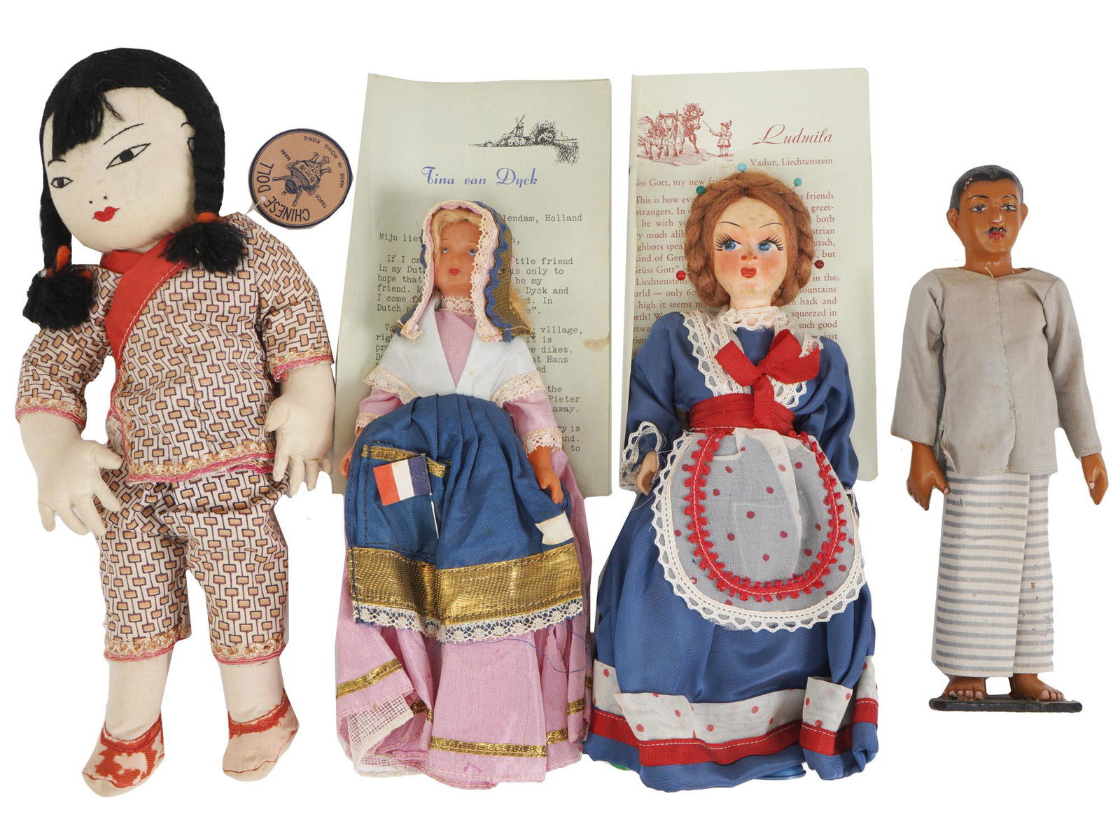 LOT OF MID CENTURY FOLK DOLLS IN NATIONAL COSTUME (1 of 5)