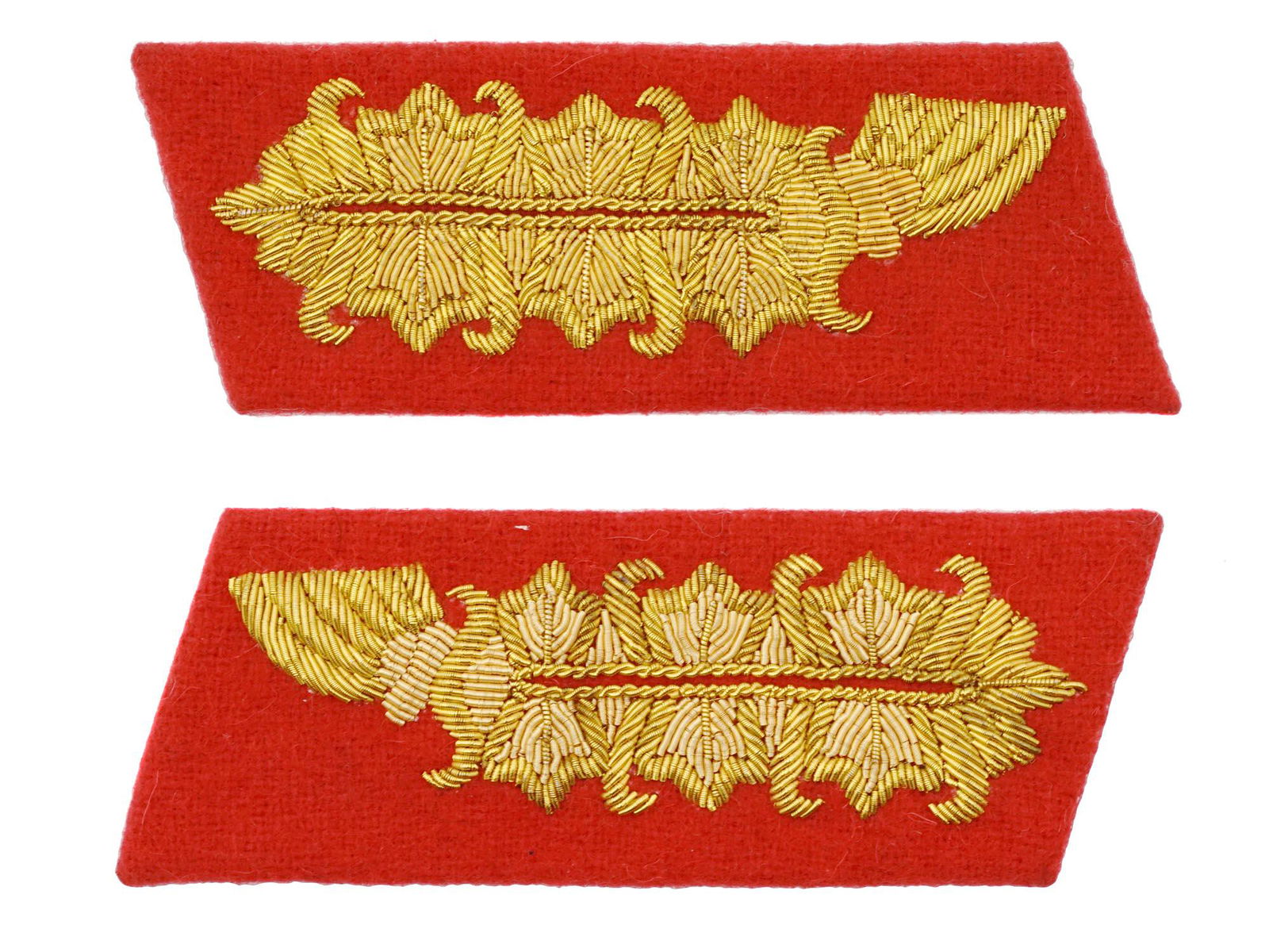 WWII GERMAN ARMY GENERAL UNIFORM COLLAR TABS (1 of 2)