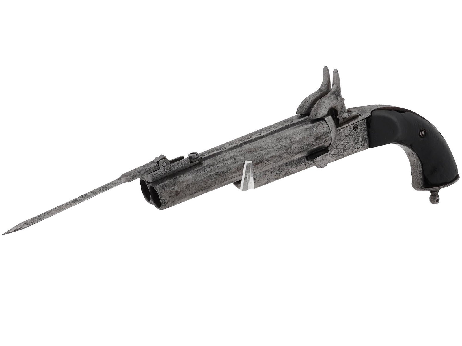 FRENCH PINFIRE BLACK POWDER PISTOL WITH BAYONET: A French double-barrel pinfire black powder pistol with bayonet. Made of cast iron with leather grip. Marked 34 on the top. Collectible Arms And Armour, Guns And Weapons, Pocket Pistols. Dimensions: T