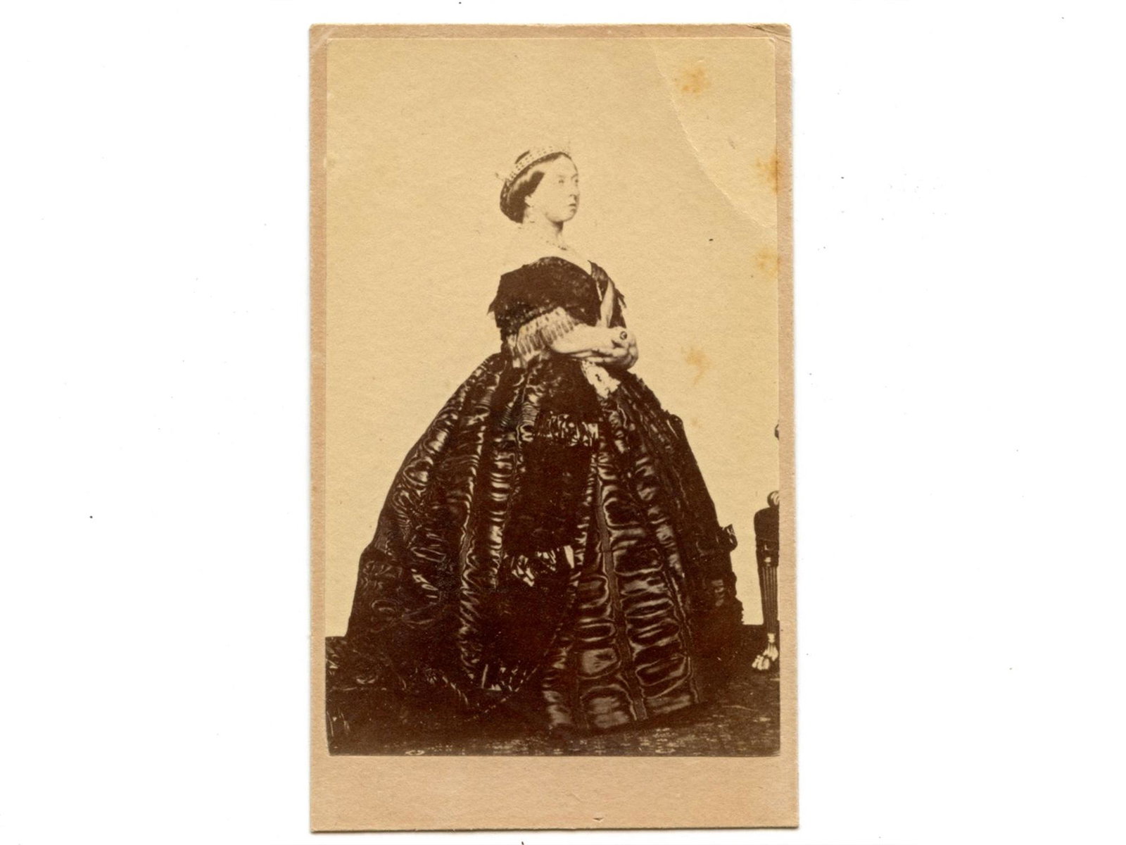 ANTIQUE 1861 QUEEN VICTORIA PORTRAIT BY CLIFFORD: An antique 1860s CDV by J. E. Tilton & Co., Manufacturers & Importers of Photographs Albums & Cartes De Visite, Boston, Photographed by Black. Photograph of a full length portrait of Queen Victoria st