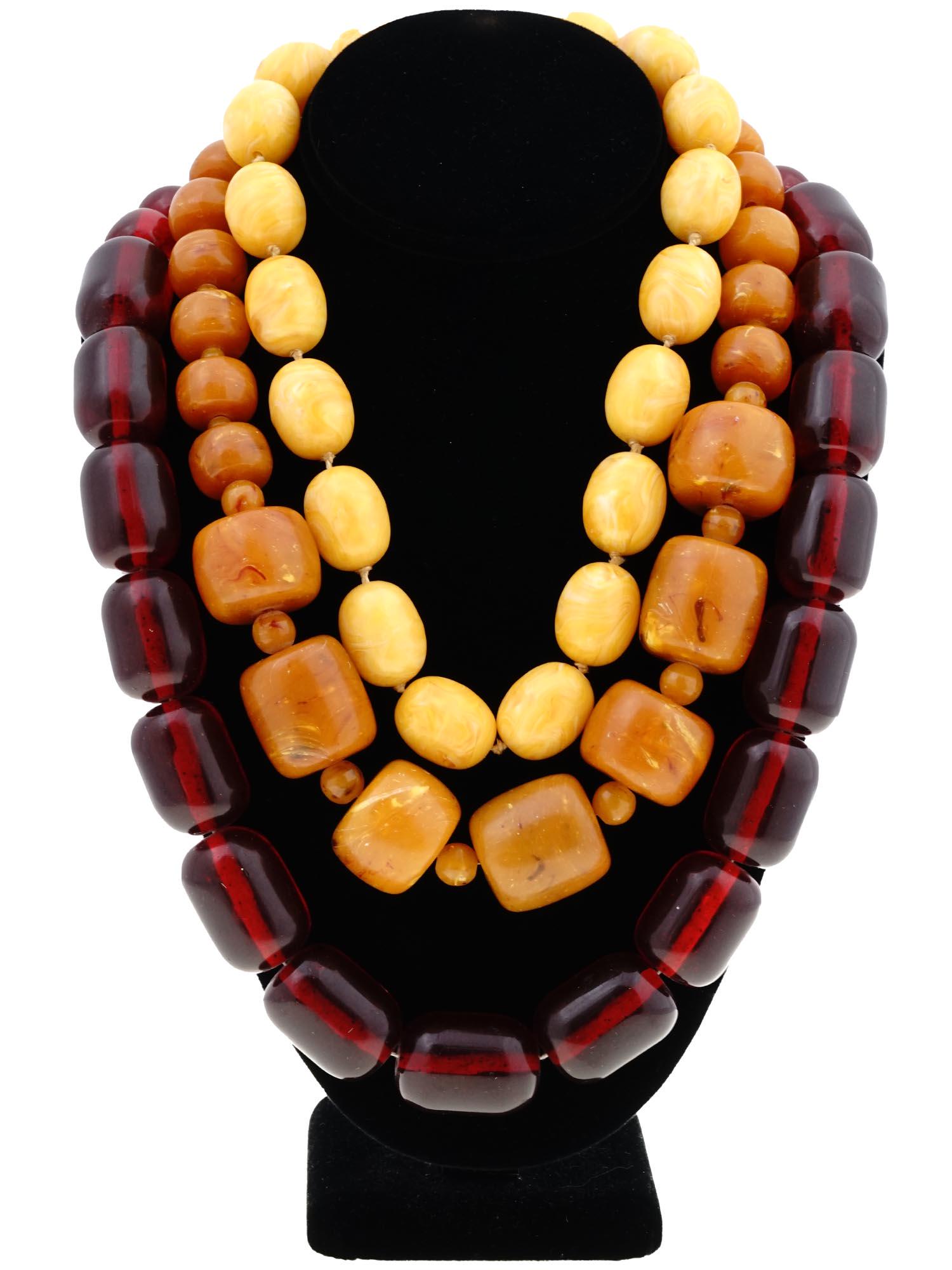 VINTAGE BAKELITE BEADED STATEMENT NECKLACES (1 of 4)
