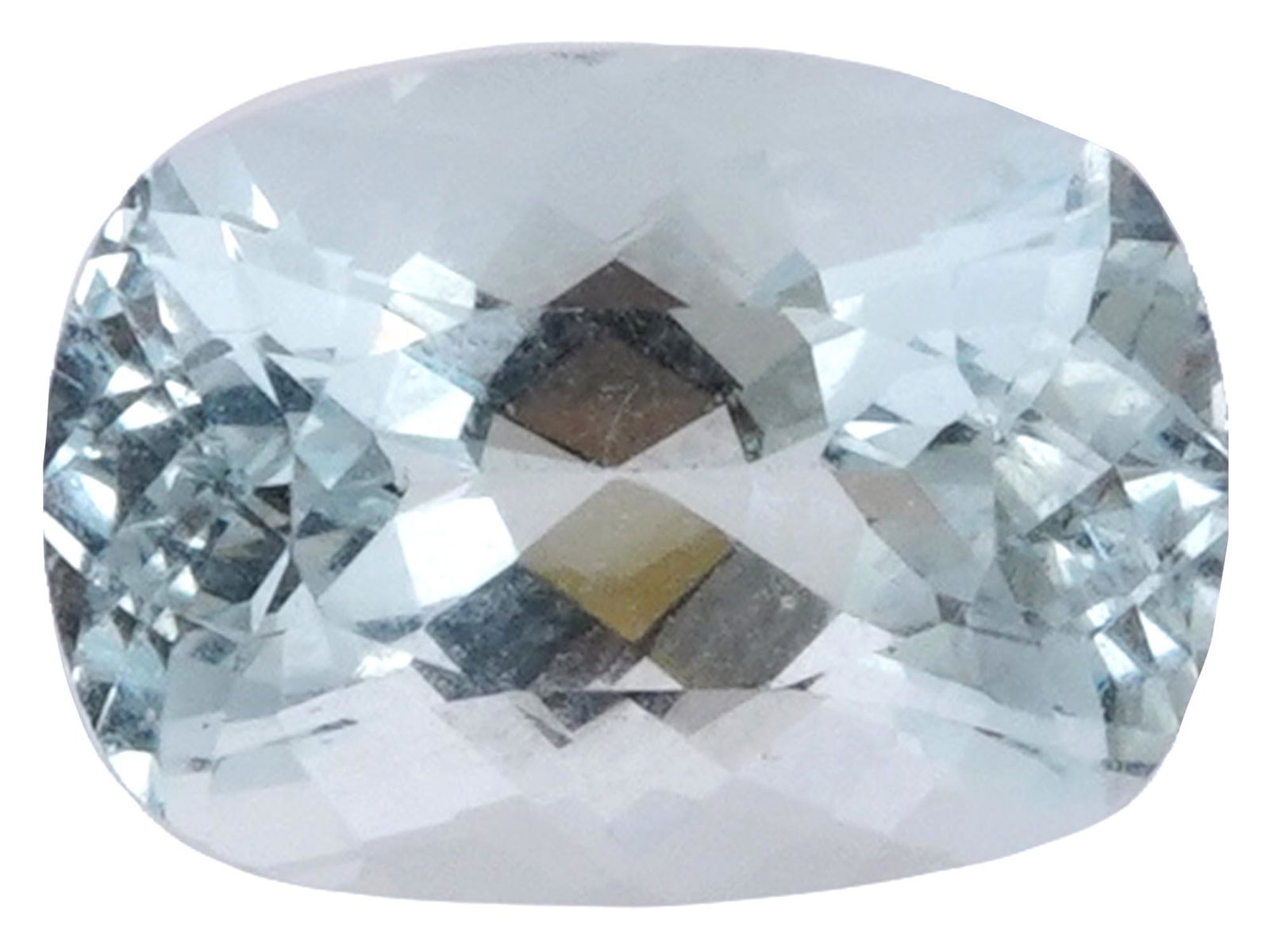 5.3 CT FACETED OVAL AQUAMARINE GEMSTONE (1 of 3)