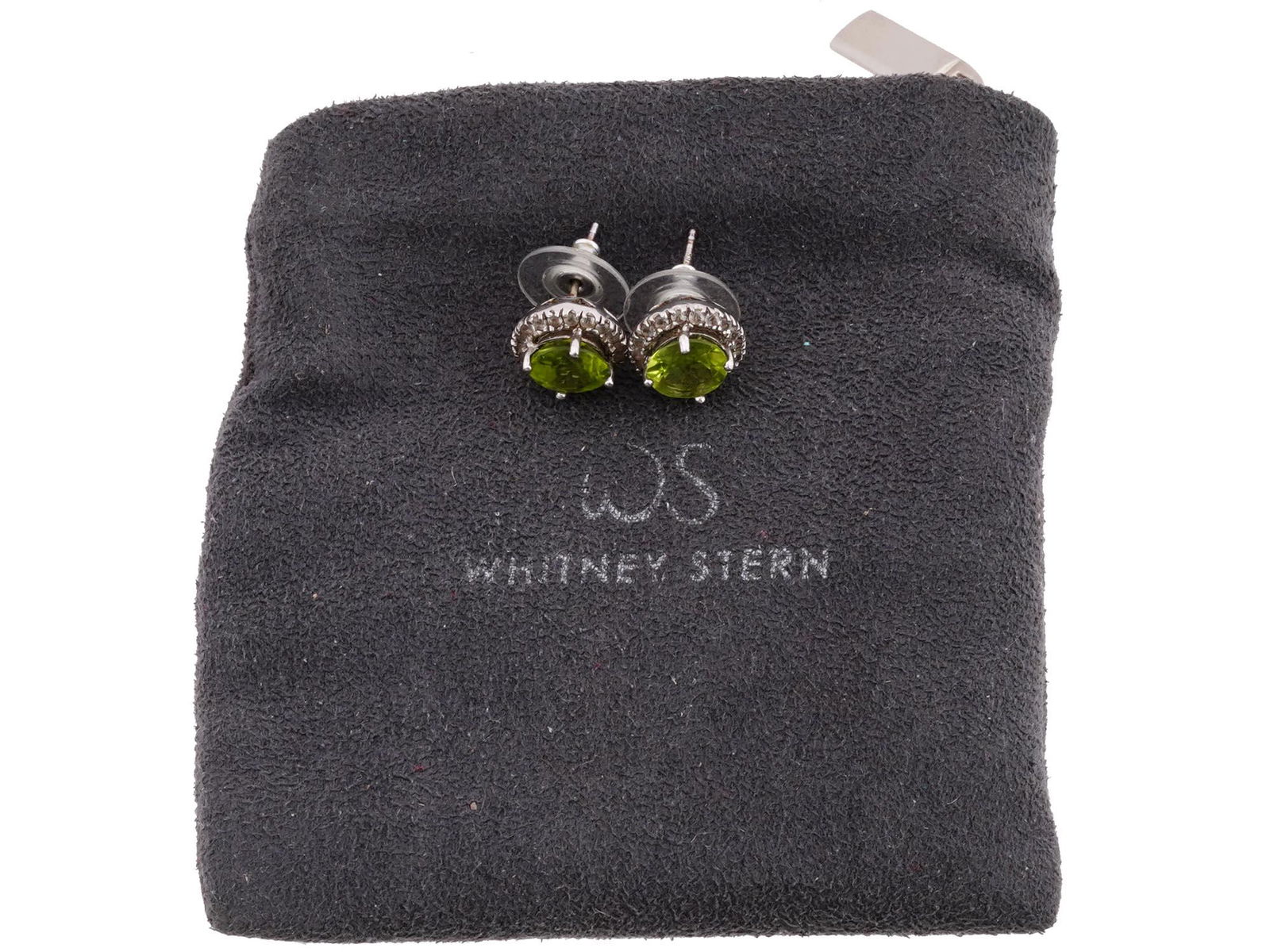 VINTAGE STERLING SILVER PERIDOT GEM STUD EARRINGS (1 of 5)