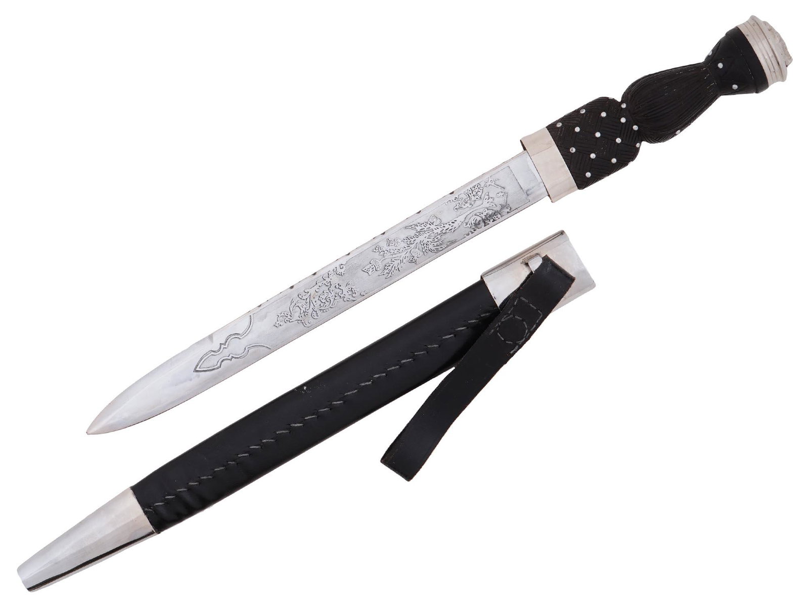 19TH CENTURY ROYAL SCOTLAND OFFICERS DIRK DAGGER (1 of 8)