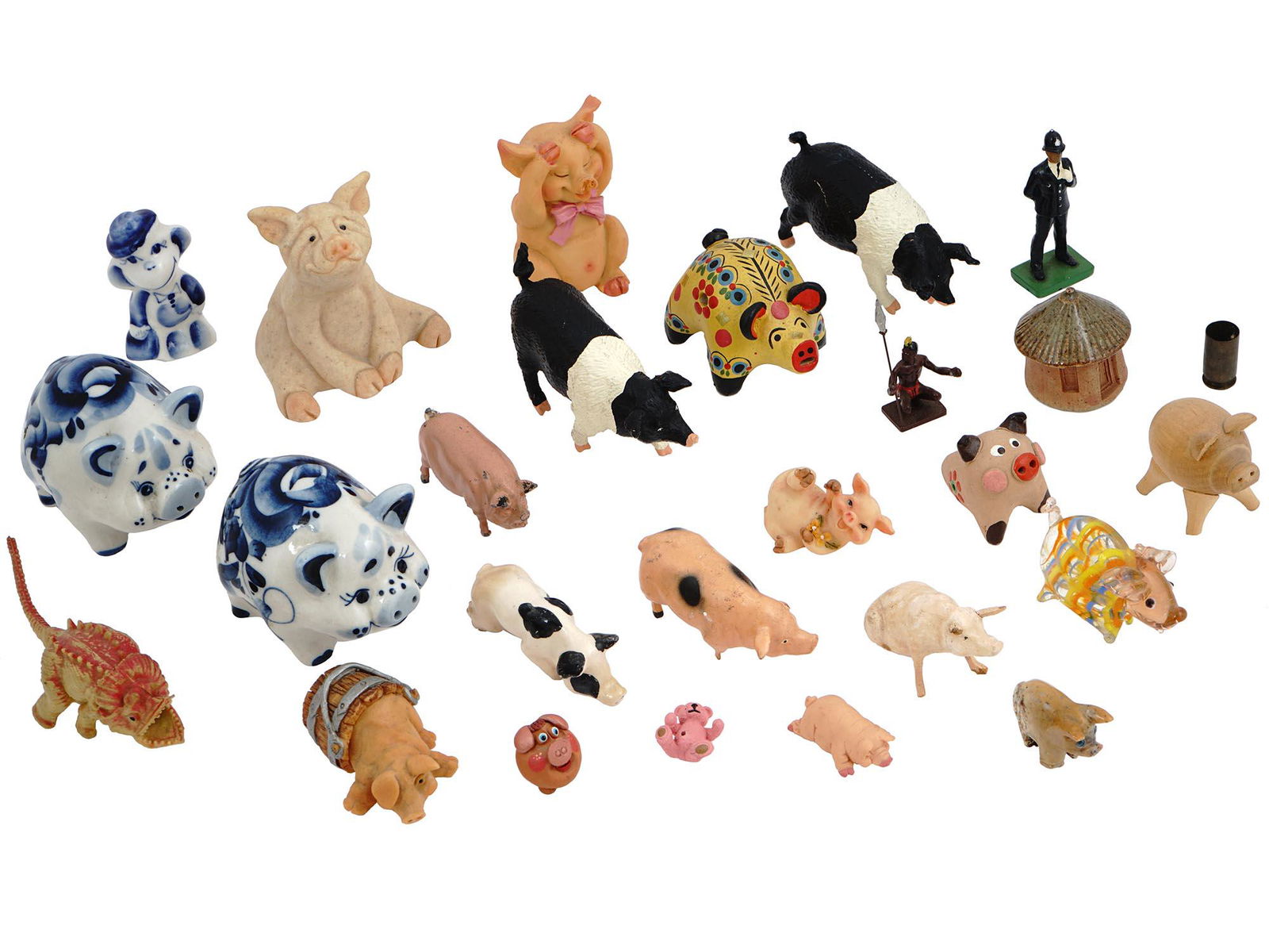 LARGE COLLECTION OF PIG FIGURINES AND OTHER TOYS (1 of 16)