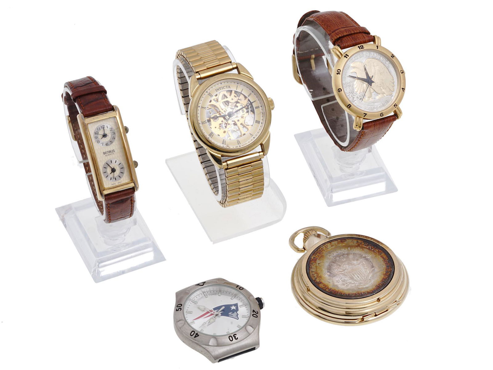 LOT OF VINTAGE WRIST AND POCKET WATCHES (1 of 11)