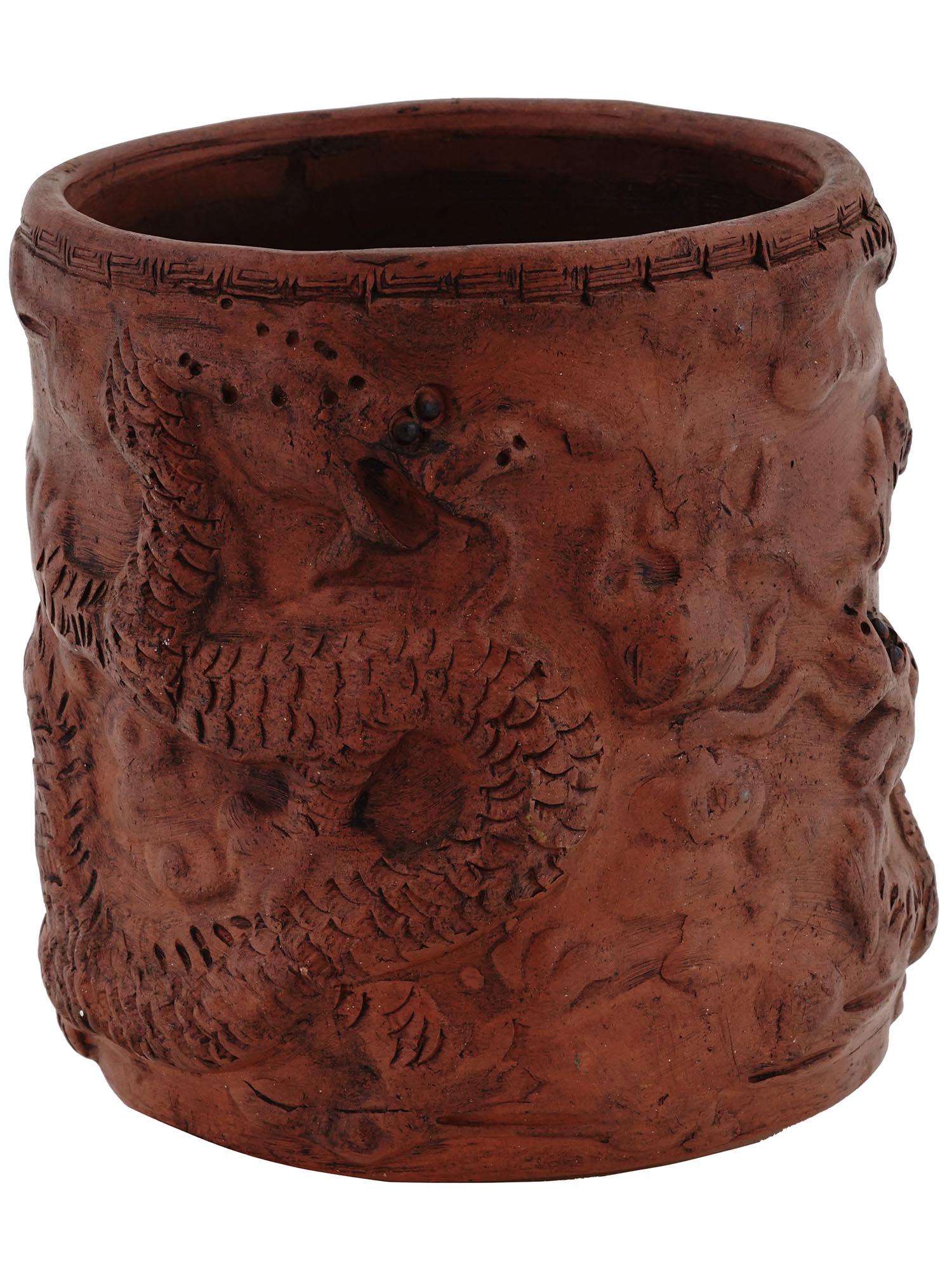 ANTIQUE DAOGUANG PERIOD CHINESE CINNABAR BRUSH POT (1 of 7)