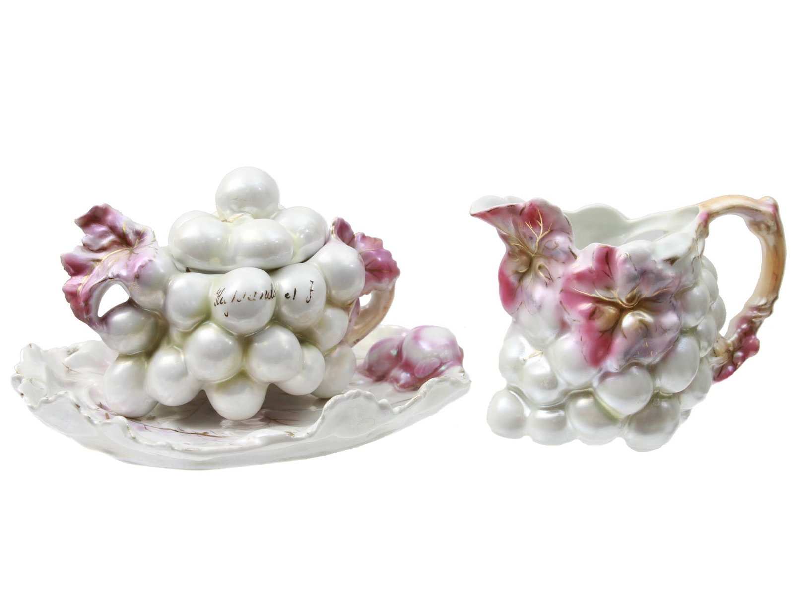 SET OF THREE ROYAL BAYREUTH GRAPE PORCELAIN WARES (1 of 6)