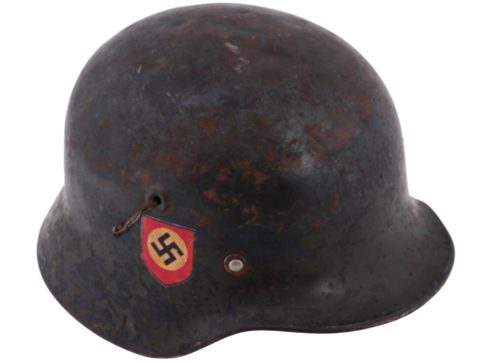 WWII NAZI GERMAN ARMY M35 STEEL HELMET STAHLHELM: A double decal M35 German Heer (Army) helmet, Stahlhelm, complete with liner and chinstrap. A shield with a swastika on the left side, a shield with a German Empire flag on the right side. The interio