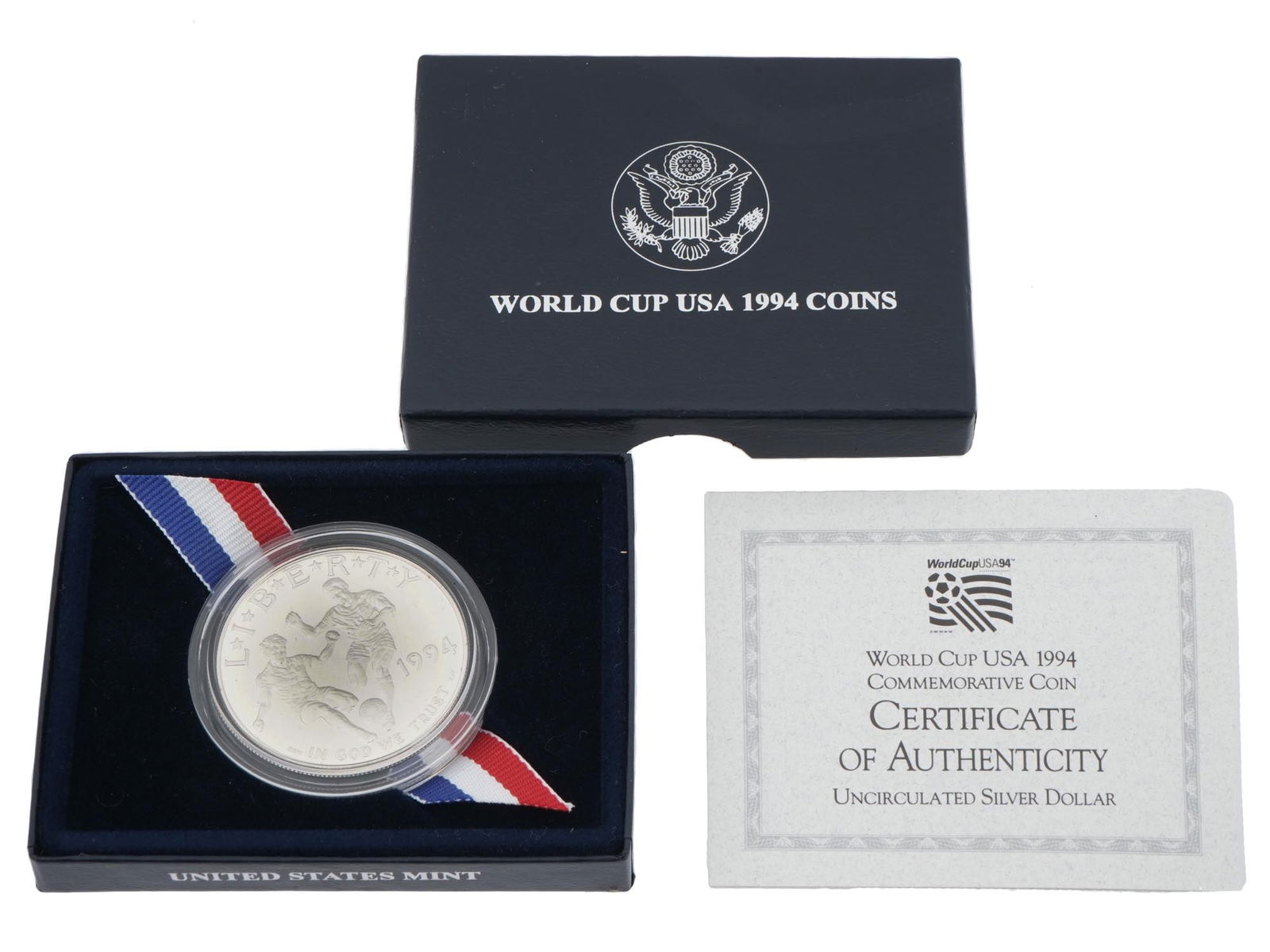VINTAGE 1994 AMERICAN SILVER WORLD CUP ONE DOLLAR COIN (1 of 3)